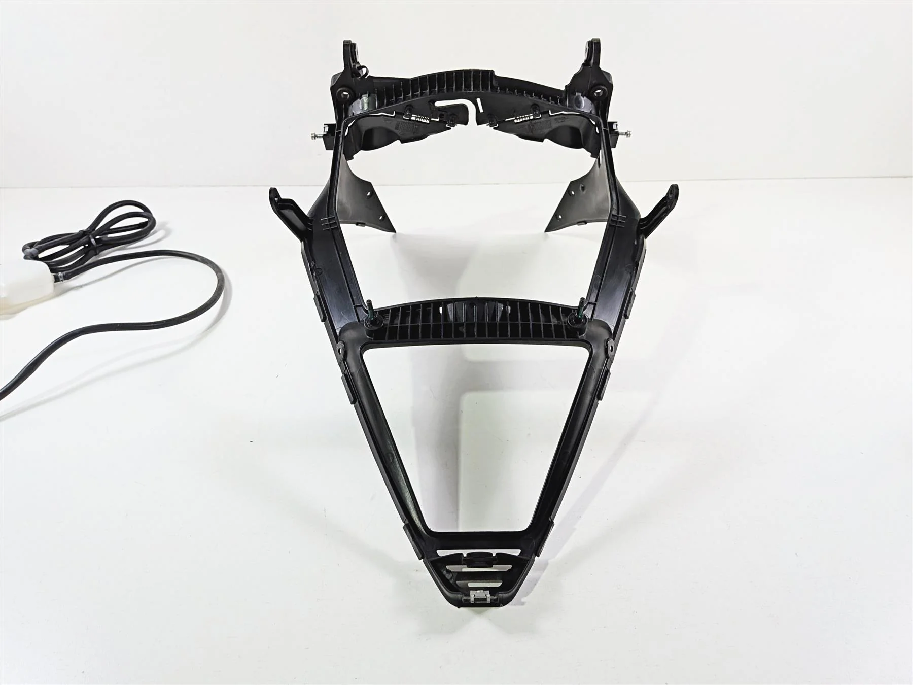 2019 Ducati Panigale V4S V4 S Corse Radiator Shroud & Reservoir Set 48411501C - Image 8