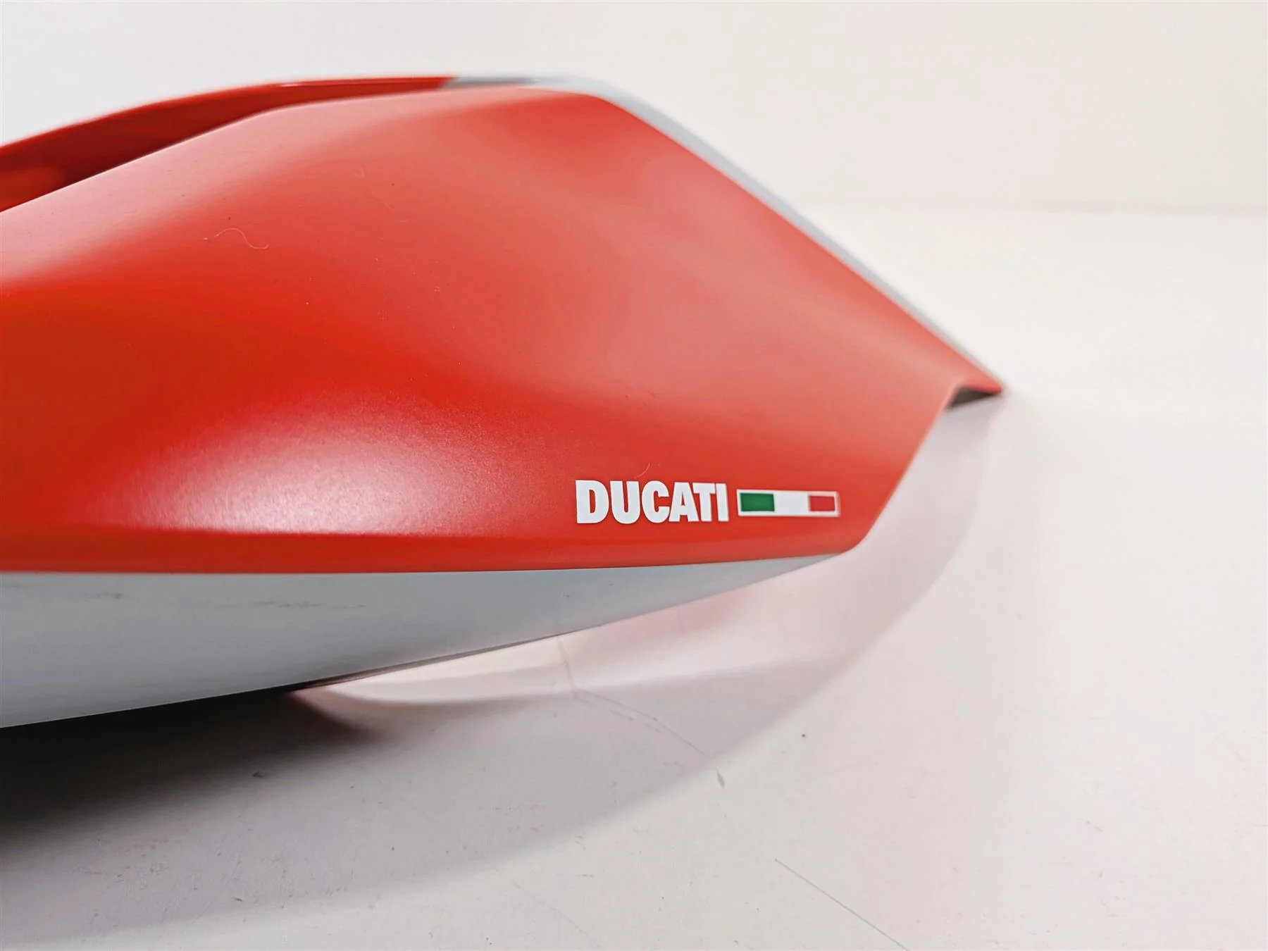 2019 Ducati Panigale V4S V4 S Corse Rear Center Tail Cover Fairing 48212451A - Image 12