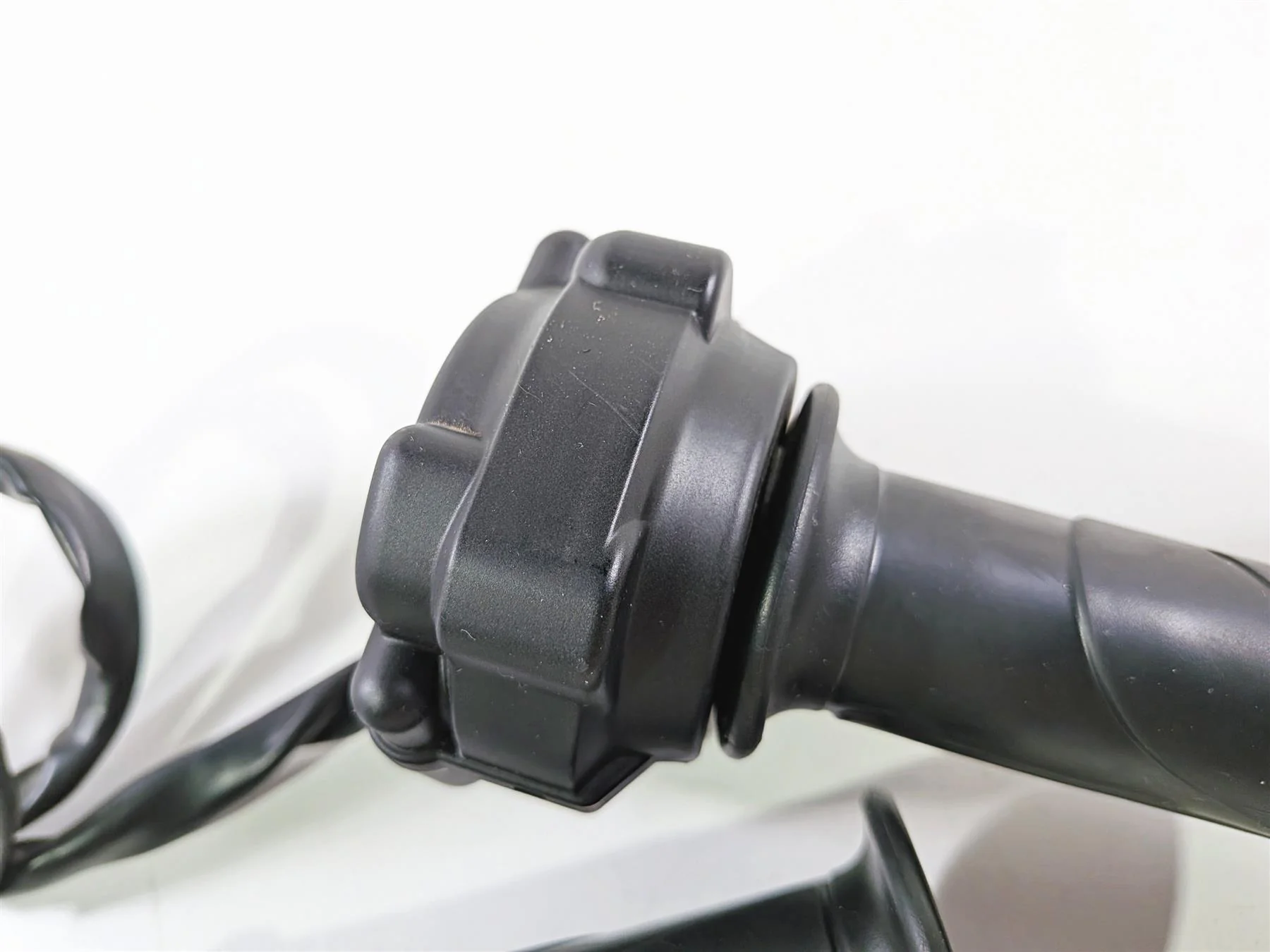 2019 Ducati Panigale V4S V4 S Corse Ride Fly By Wire Throttle Control 66020102B - Image 12