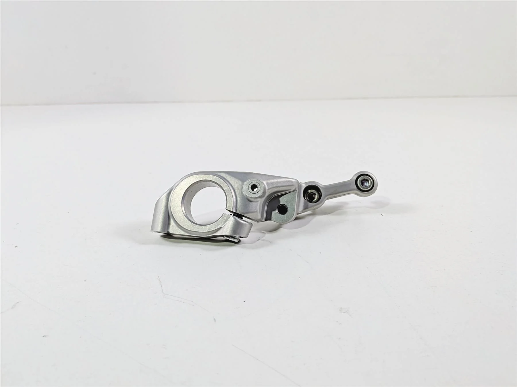 2019 Ducati Panigale V4S V4 S Corse Right Swingarm Frame Foot Peg Mount 8291G841 - Image 2