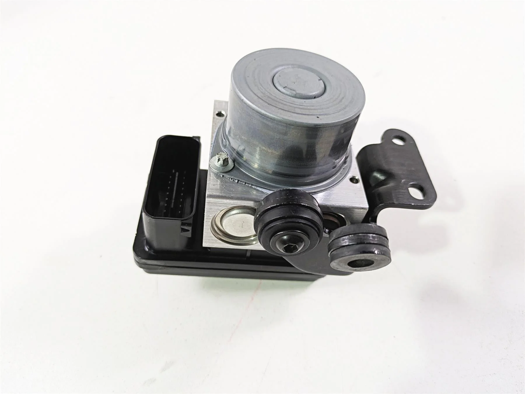 2019 Ducati Supersport 939 S Abs Brake Control Module Unit 54240661B - Image 9
