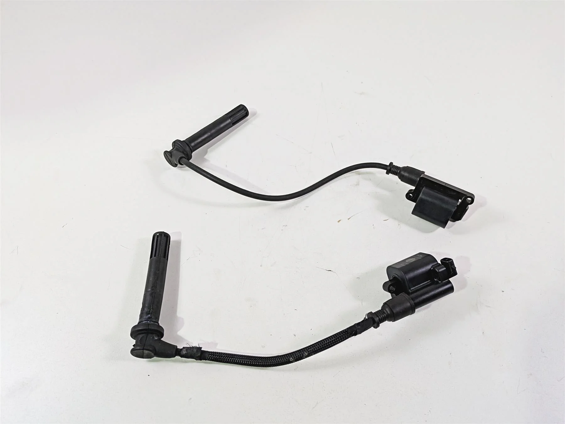 2019 Ducati Supersport 939 S Beru Ignition Coil Stick Coils Set 38010151A