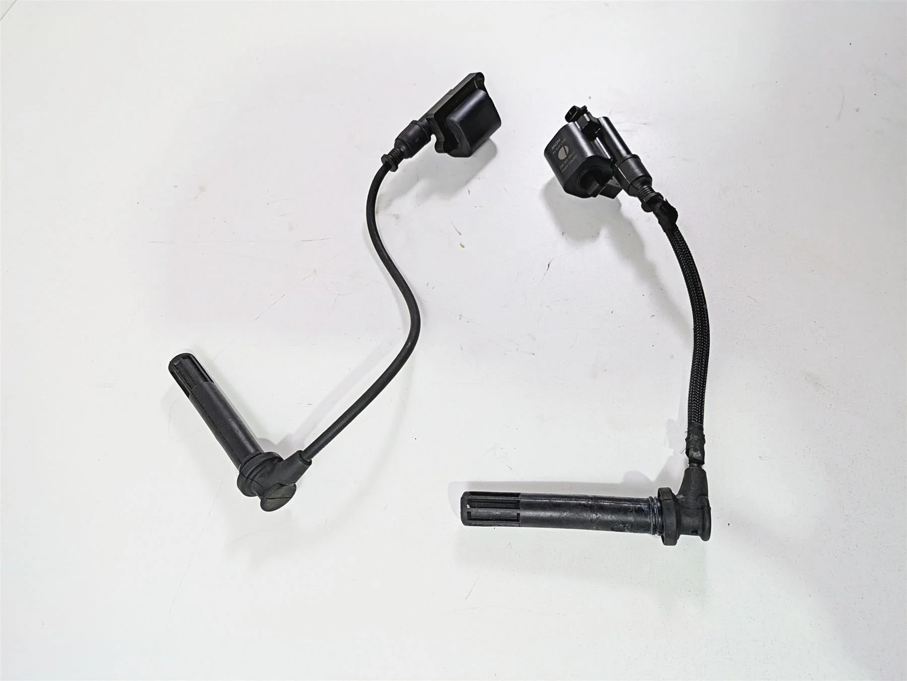 2019 Ducati Supersport 939 S Beru Ignition Coil Stick Coils Set 38010151A - Image 2