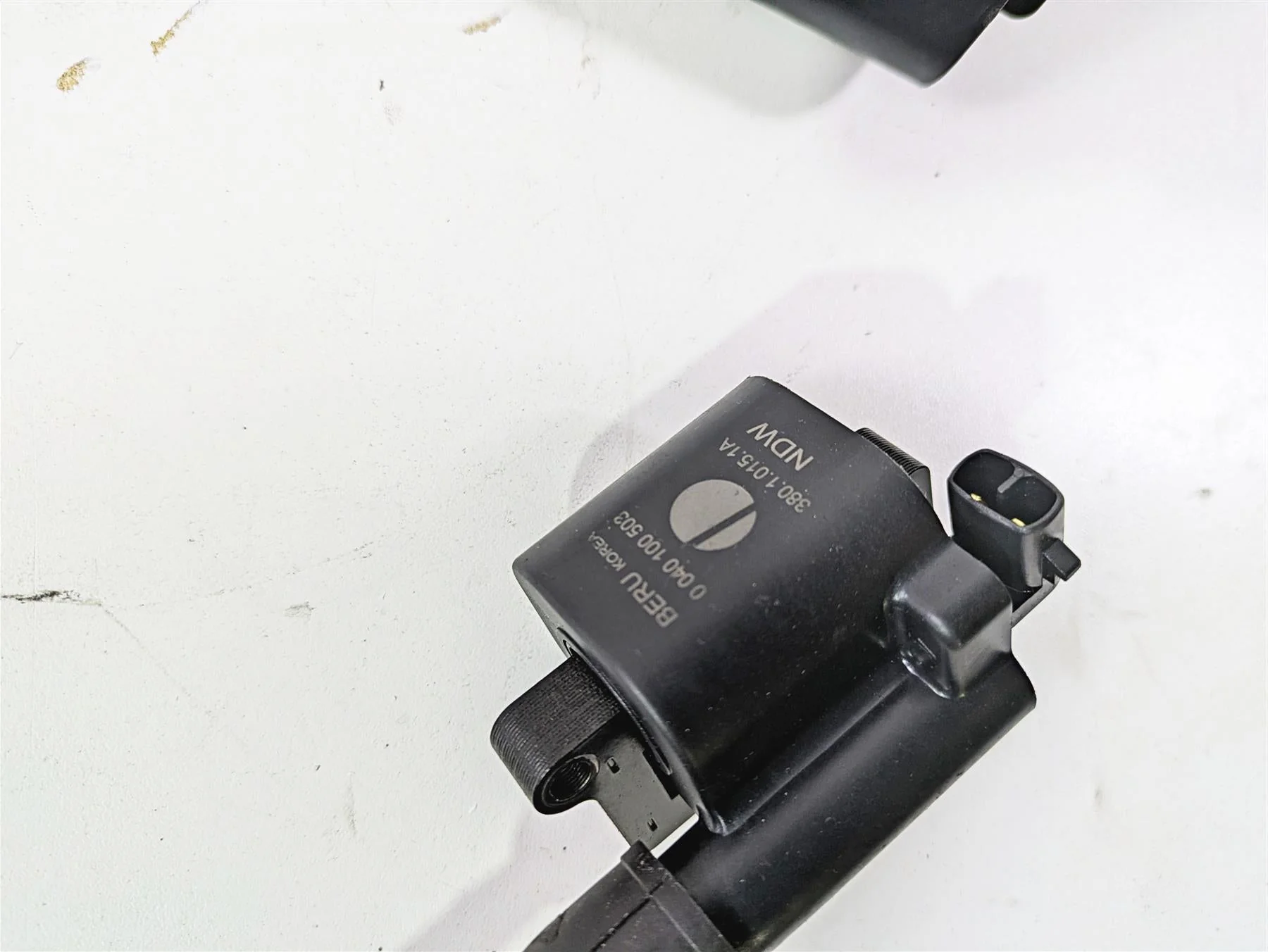 2019 Ducati Supersport 939 S Beru Ignition Coil Stick Coils Set 38010151A - Image 5