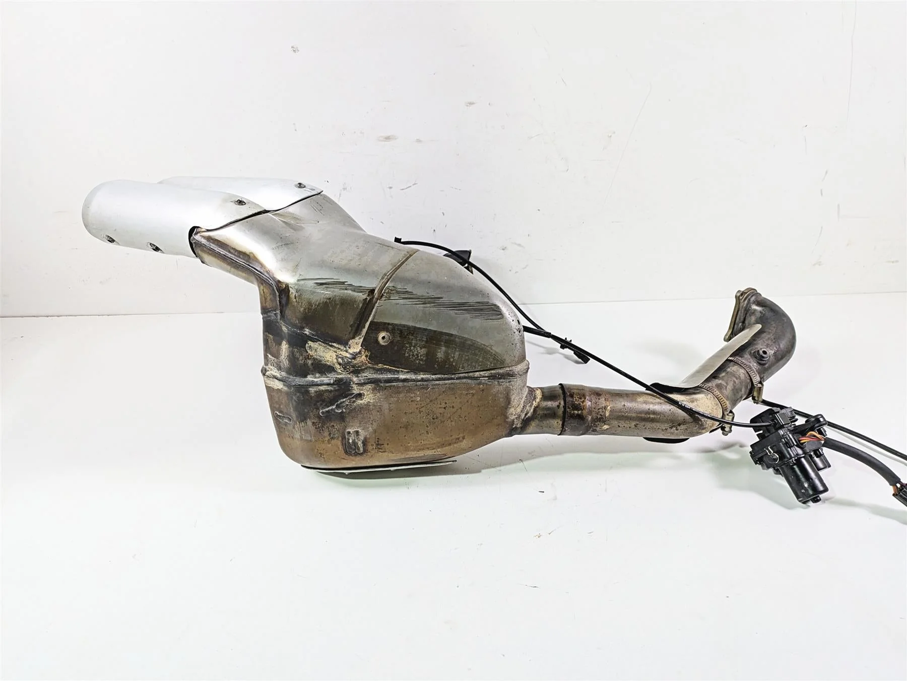 2019 Ducati Supersport 939 S Exhaust System Header Muffler + Servo 57314392A - Image 10