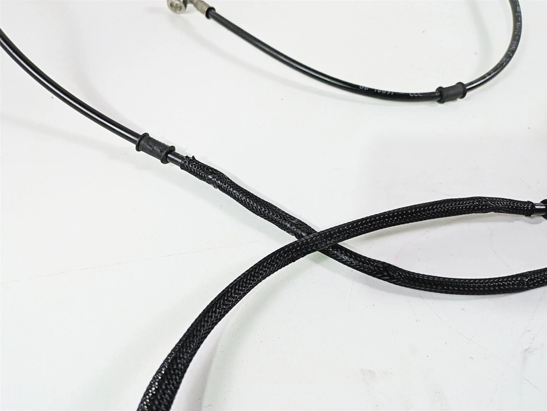 2019 Ducati Supersport 939 S Front Abs Brake Line Set 61811021C 61810961C - Image 10