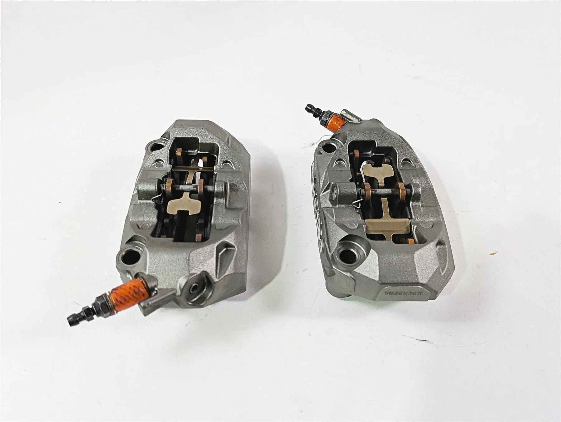 2019 Ducati Supersport 939 S Front Brembo Brake Caliper Set 61041292C 61041302C - Image 2