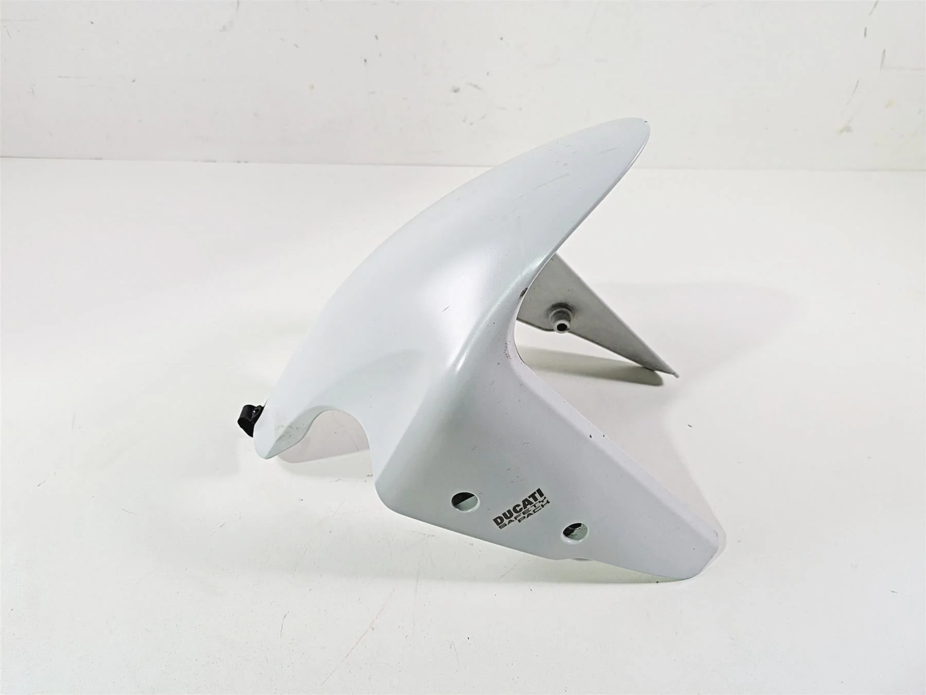 2019 Ducati Supersport 939 S Front Fender in White 564P6482A - Image 3