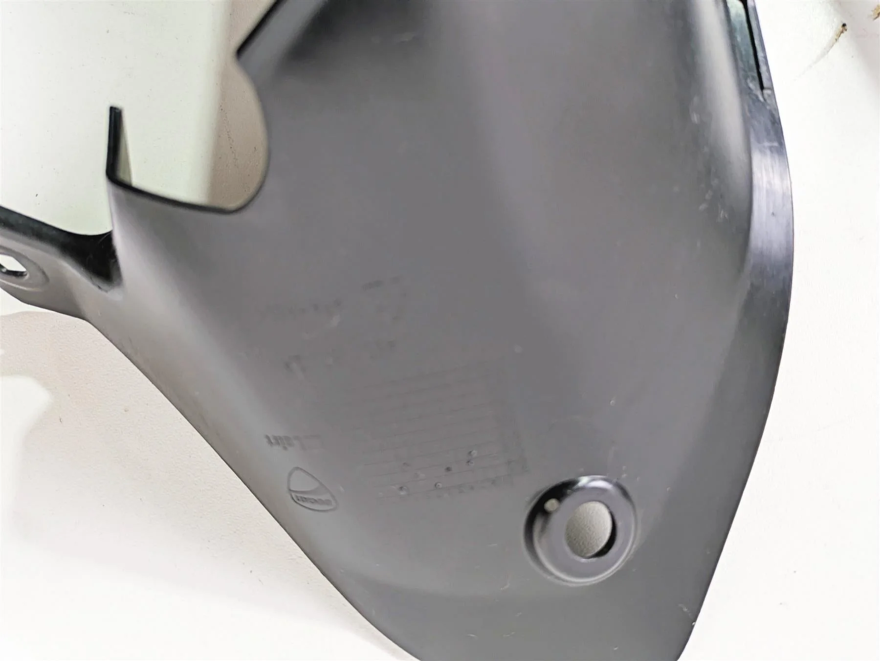 2019 Ducati Supersport 939 S Front Infill Cover Fairing Trim Set 48018752A - Image 12