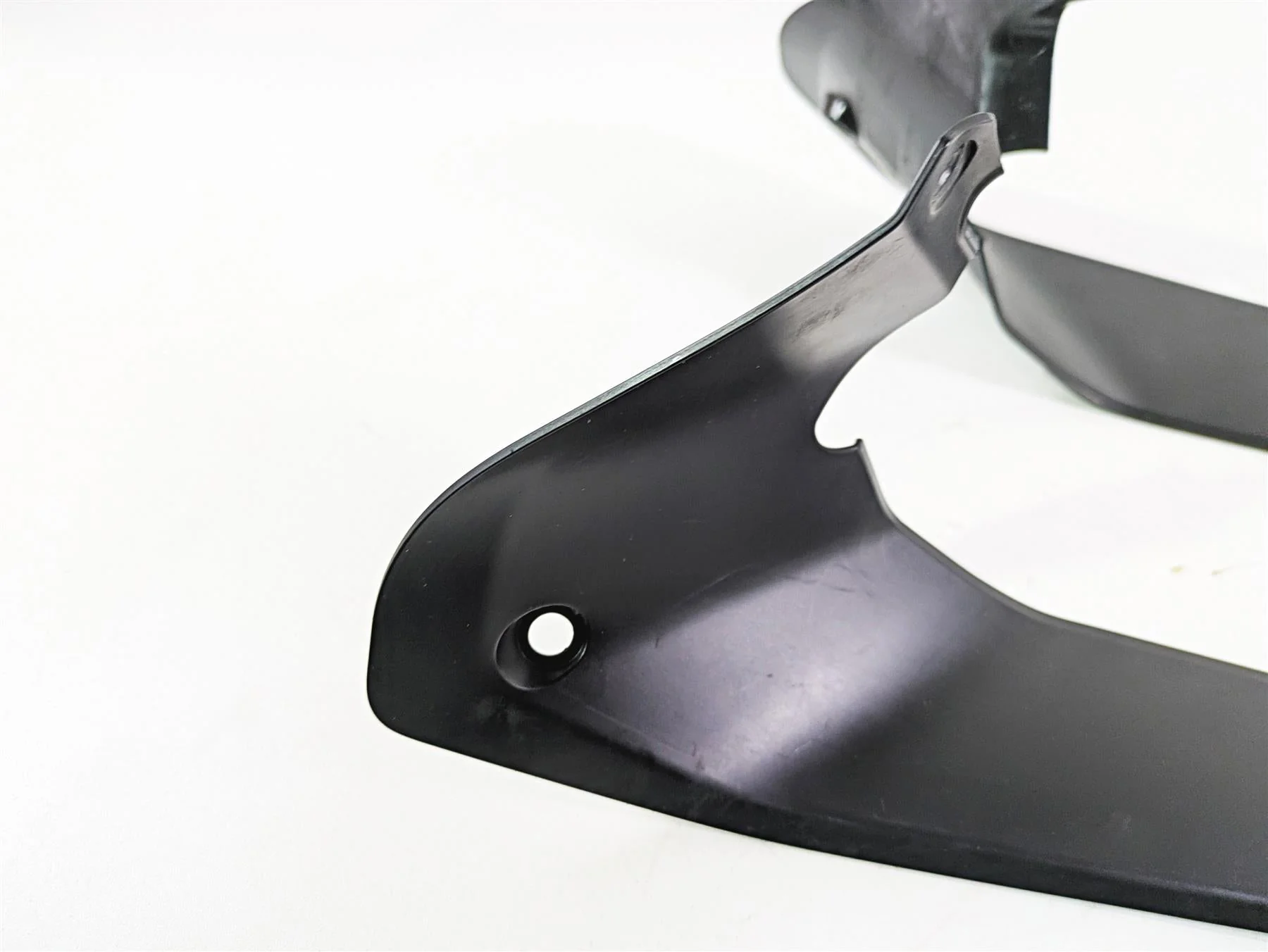 2019 Ducati Supersport 939 S Front Infill Cover Fairing Trim Set 48018752A - Image 8