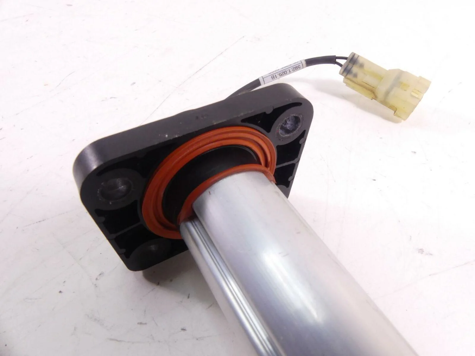 2019 Ducati Supersport 939 S Fuel Gas Petrol Level Gauge Sending Unit 59210251B - Image 7