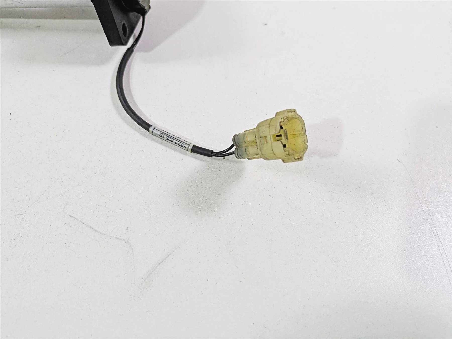 2019 Ducati Supersport 939 S Fuel Gas Pump & Level Sender 16024341A 59210251B - Image 7