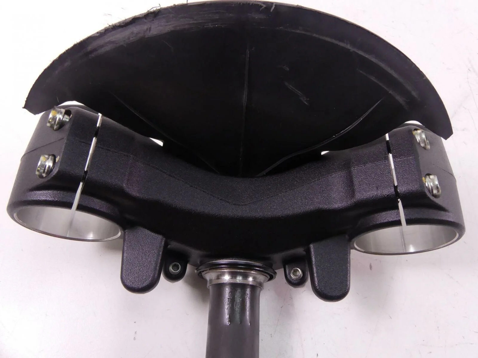 2019 Ducati Supersport 939 S Lower Triple Tree Steering Yoke 58mm 34220991AB - Image 7