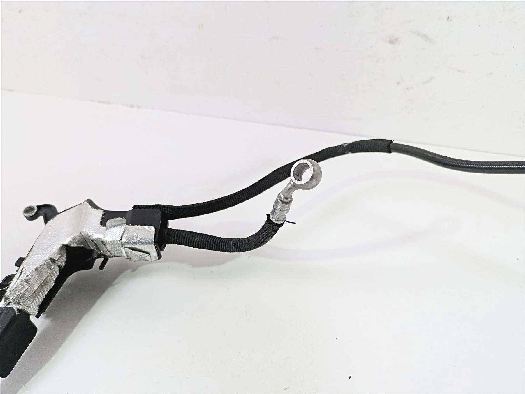2019 Ducati Supersport 939 S Rear Abs Brake Line Set 61910871B 61910481C - Image 5