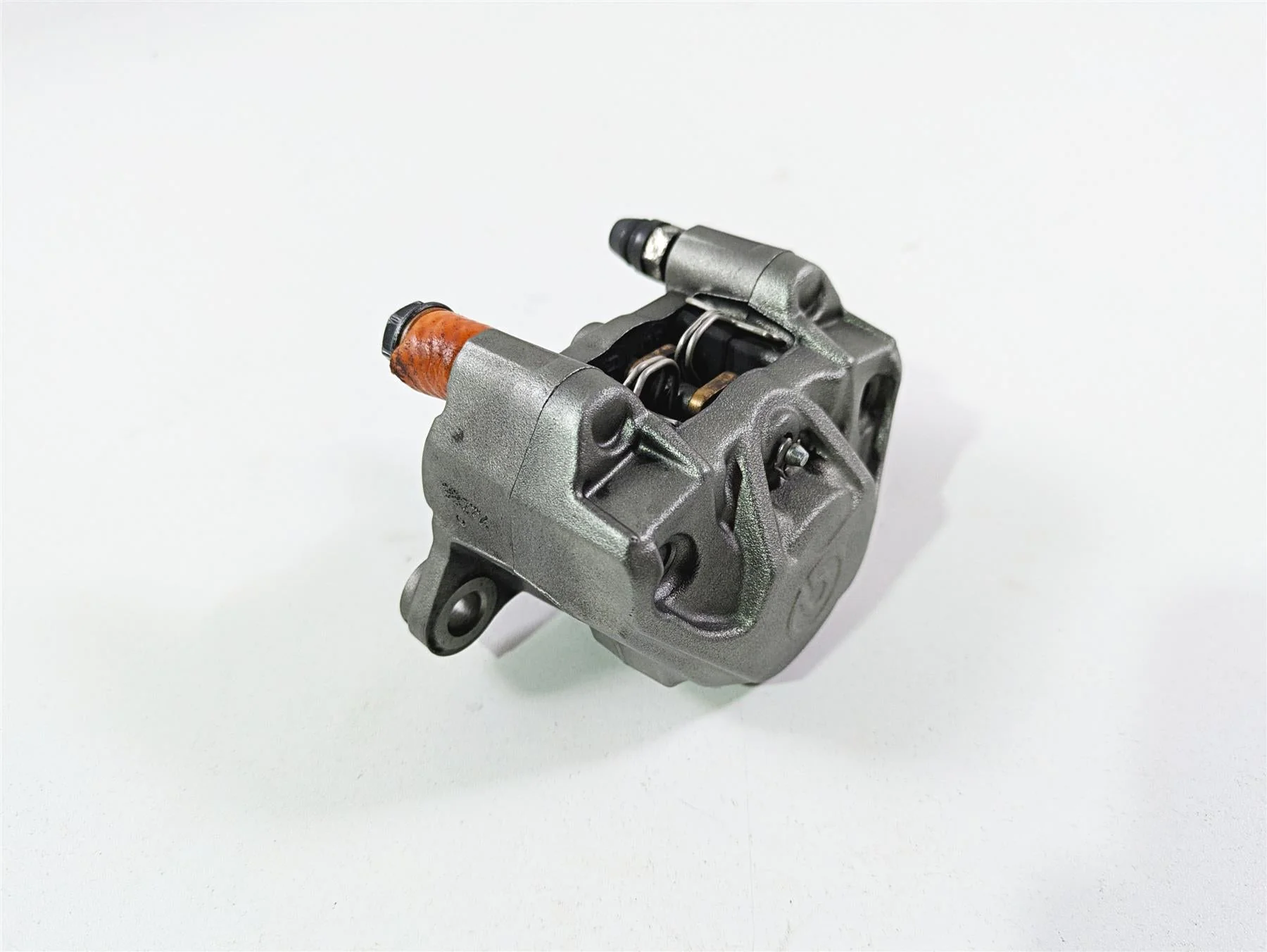 2019 Ducati Supersport 939 S Rear Brake Caliper Brembo 61140421A - Image 9