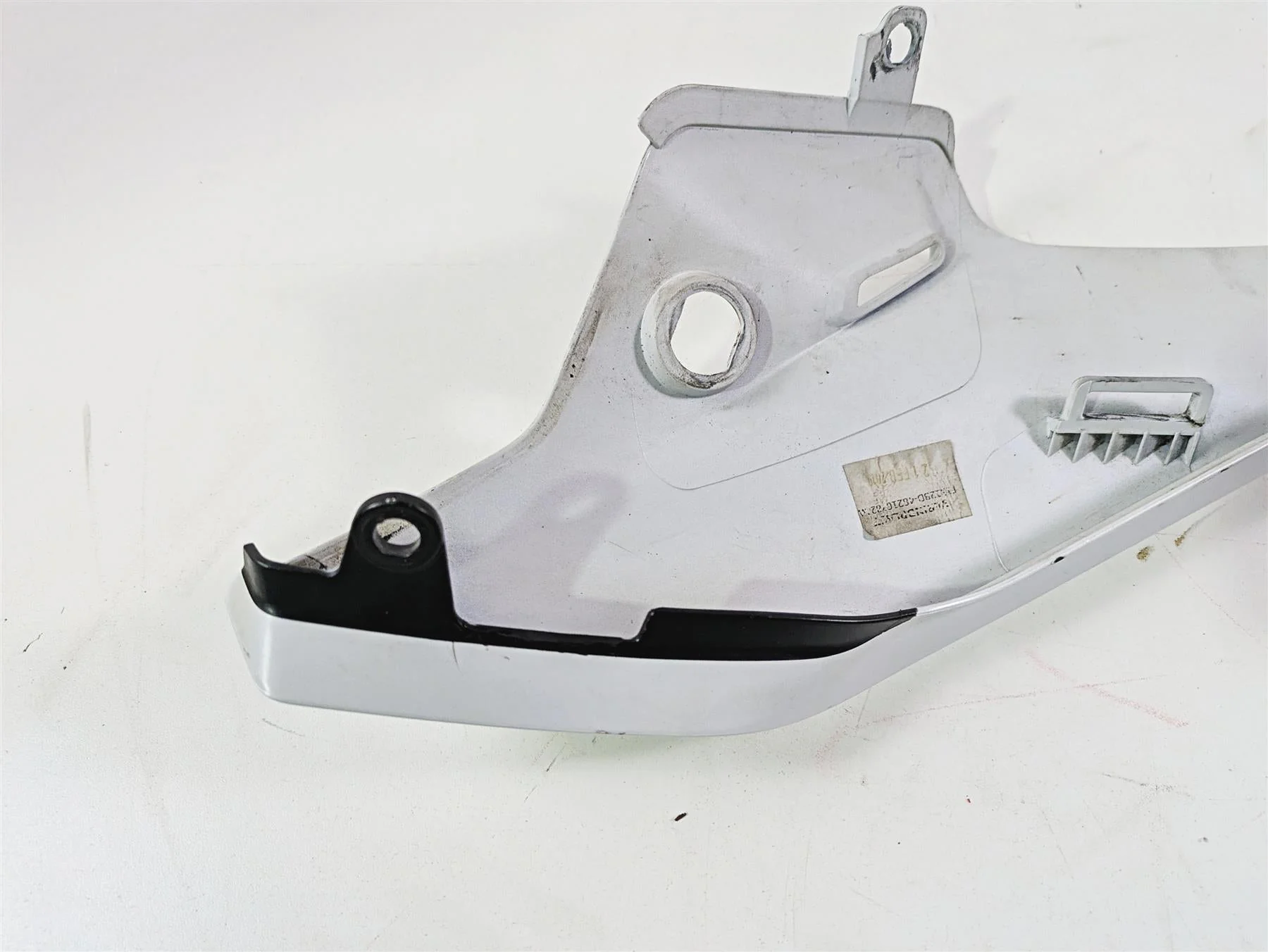 2019 Ducati Supersport 939 S Rear Right Tail Side Cover Fairing READ 48216782A - Image 11