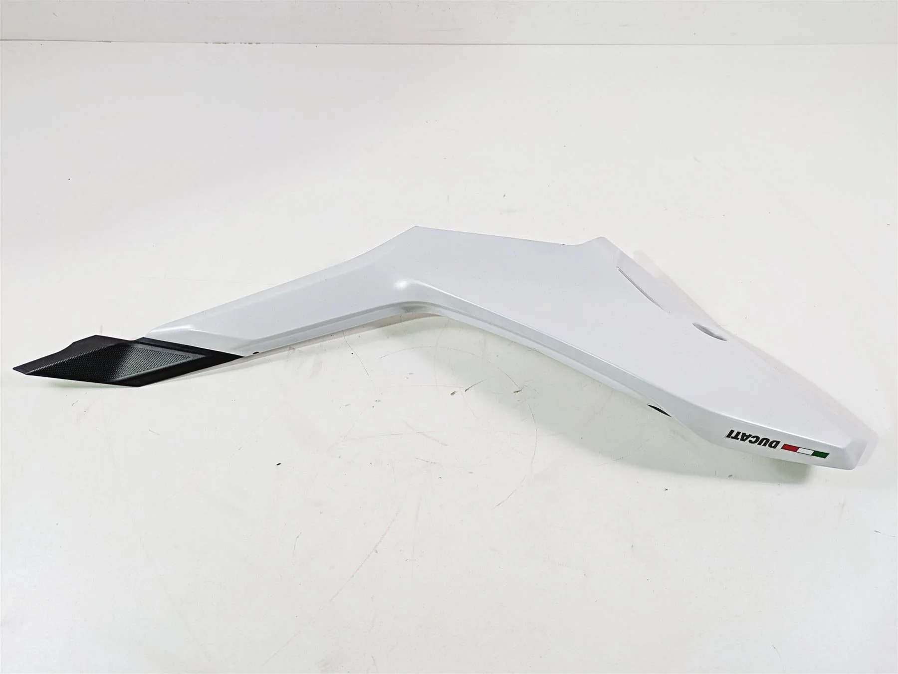 2019 Ducati Supersport 939 S Rear Right Tail Side Cover Fairing READ 48216782A - Image 3