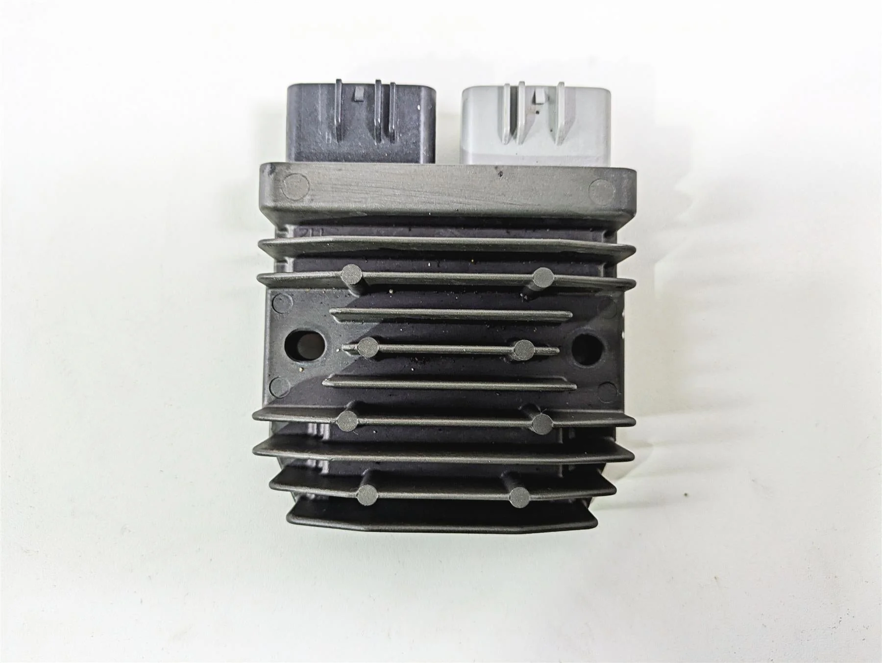 2019 Ducati Supersport 939 S Rectifier Voltage Regulator FH020AA 54040301B - Image 5
