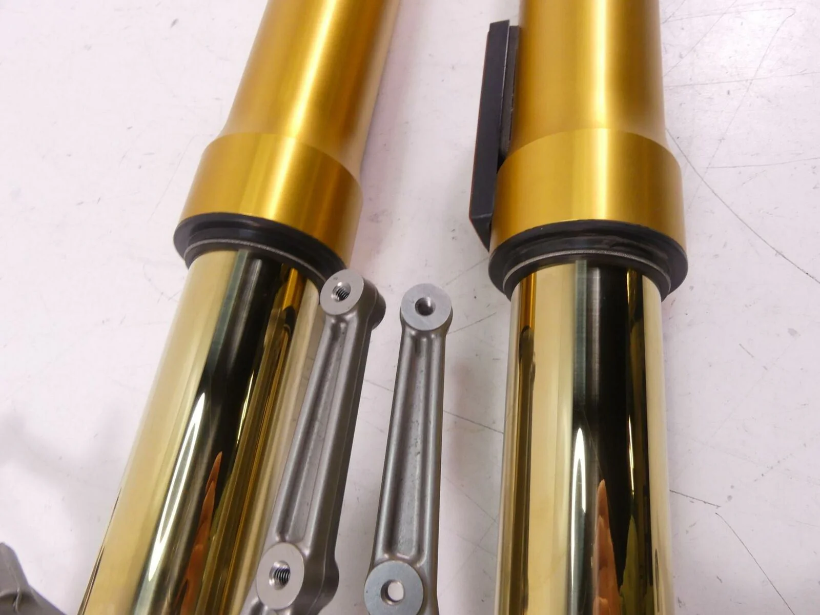 2019 Ducati Supersport 939 S Straight Front Ohlins Forks Set 34520881A 34420881A - Image 7