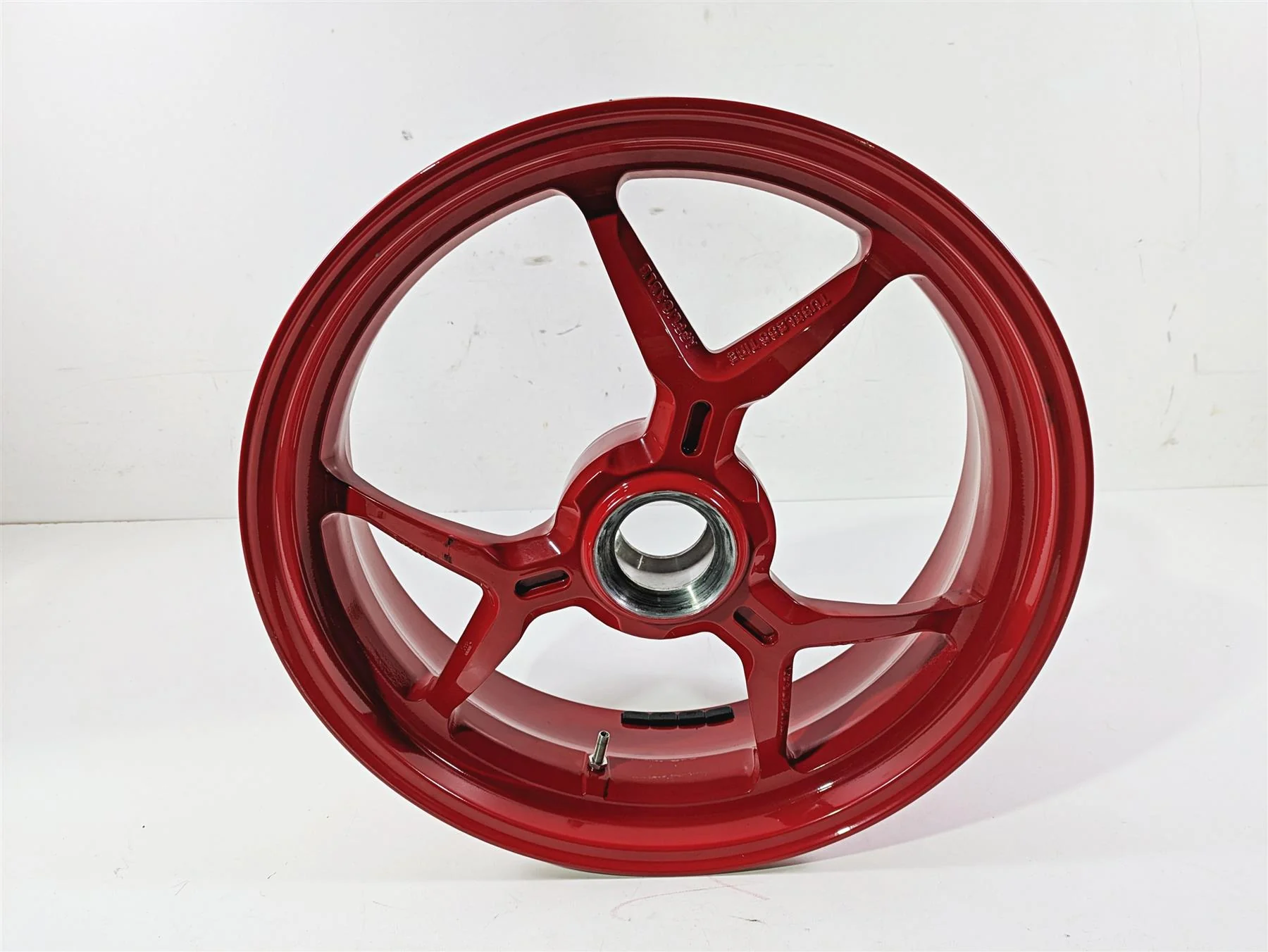 2019 Ducati Supersport 939 S Straight Red Rear Wheel Rim 17x5.5 50211941AB