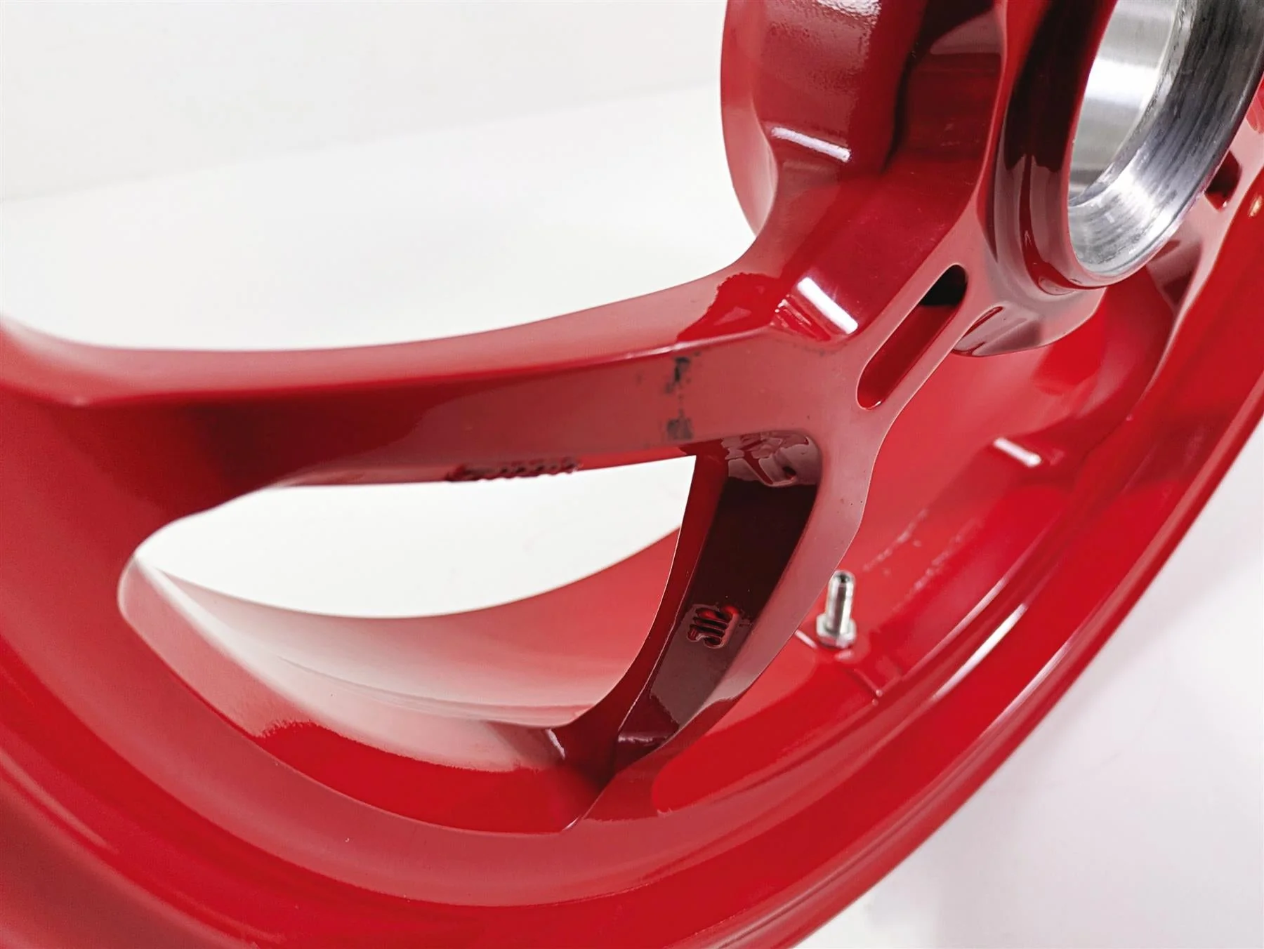 2019 Ducati Supersport 939 S Straight Red Rear Wheel Rim 17x5.5 50211941AB - Image 7