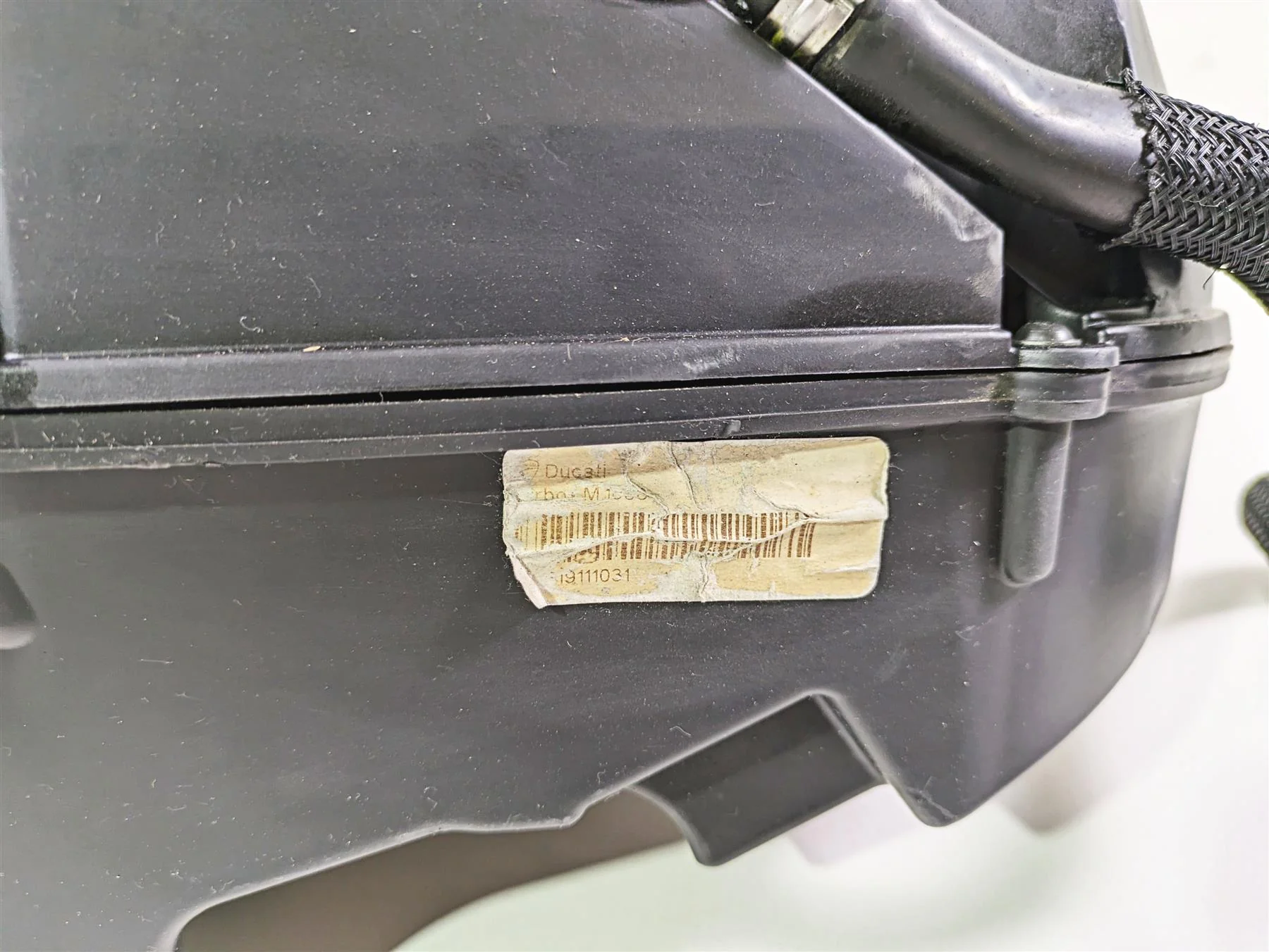 2019 Ducati Supersport 939 S Throttle Body & Airbox Set 28240932A 44212781B - Image 6