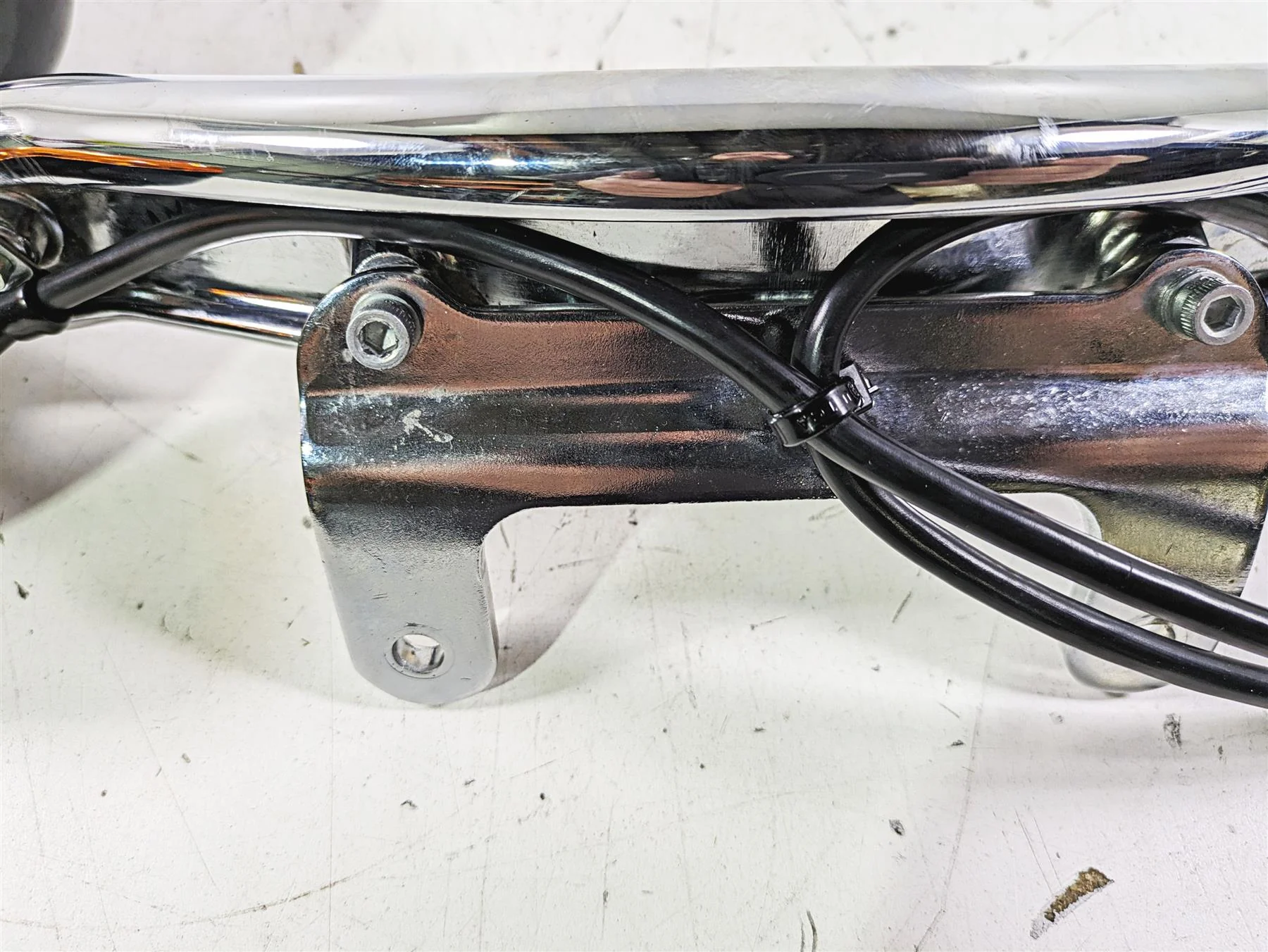 2019 Harley FLHCS Softail Heritage Front Blinker Spot Light Set - Read 67800823 - Image 7