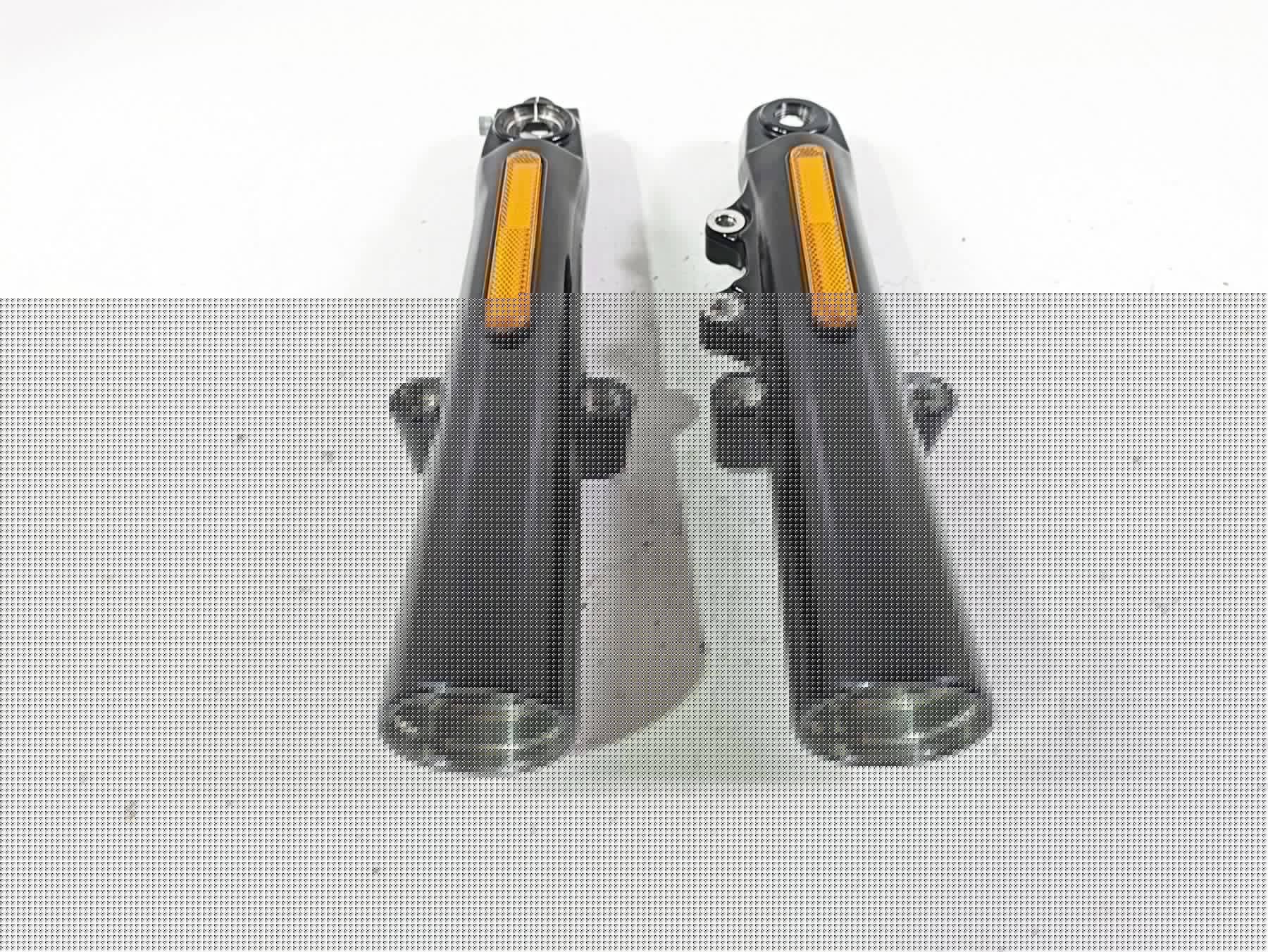 2019 Harley FLHCS Softail Heritage Front Fork Lowers 49Mm Read 45400190 45400189 - Image 4