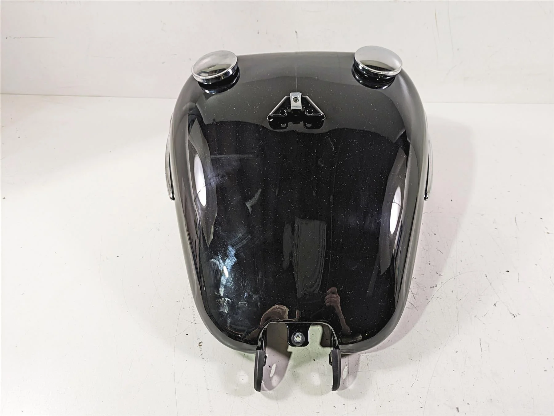 2019 Harley FLHCS Softail Heritage Fuel Gas Petrol Tank - Dented 61000674 - Image 4