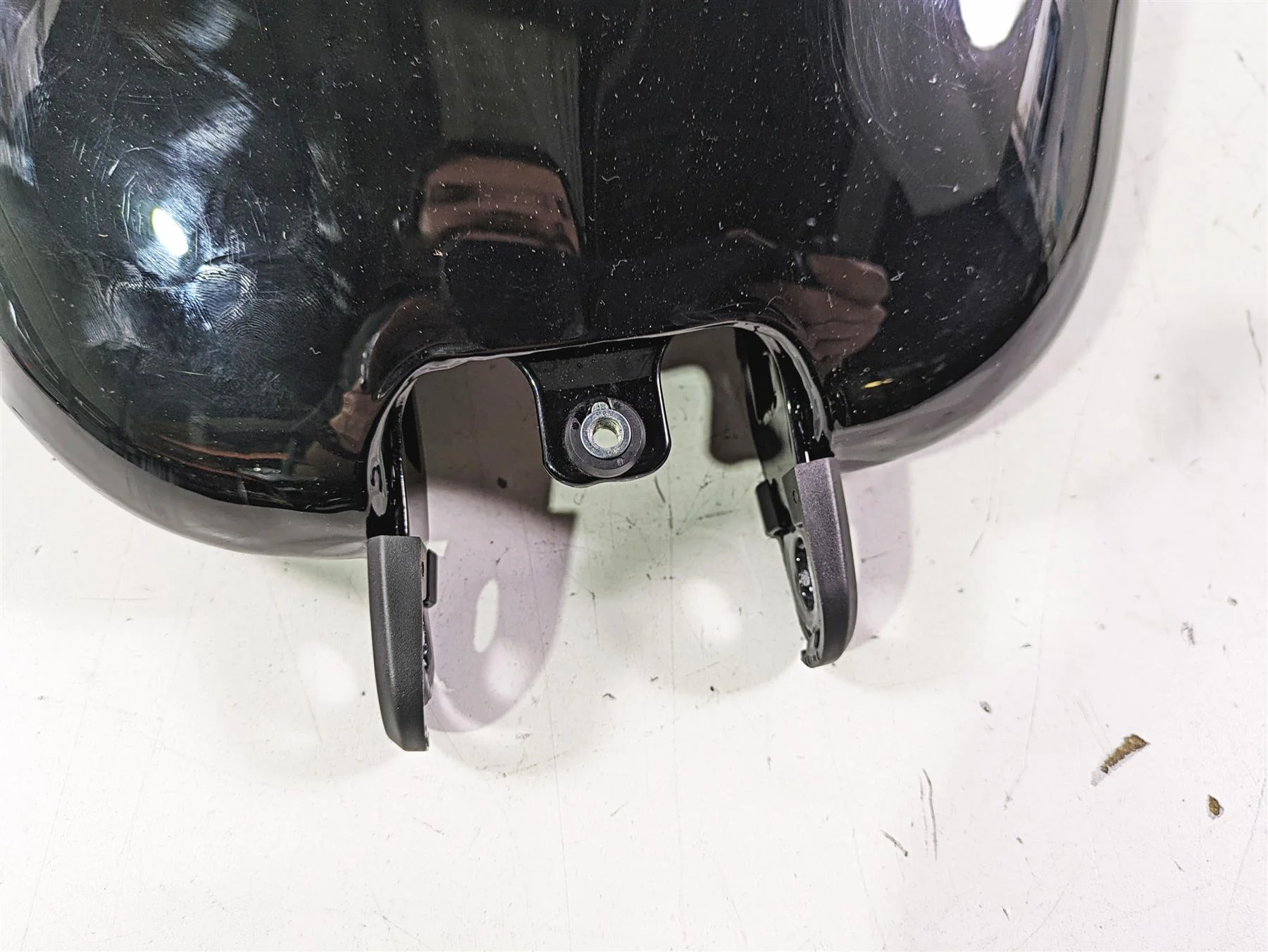 2019 Harley FLHCS Softail Heritage Fuel Gas Petrol Tank - Dented 61000674 - Image 9