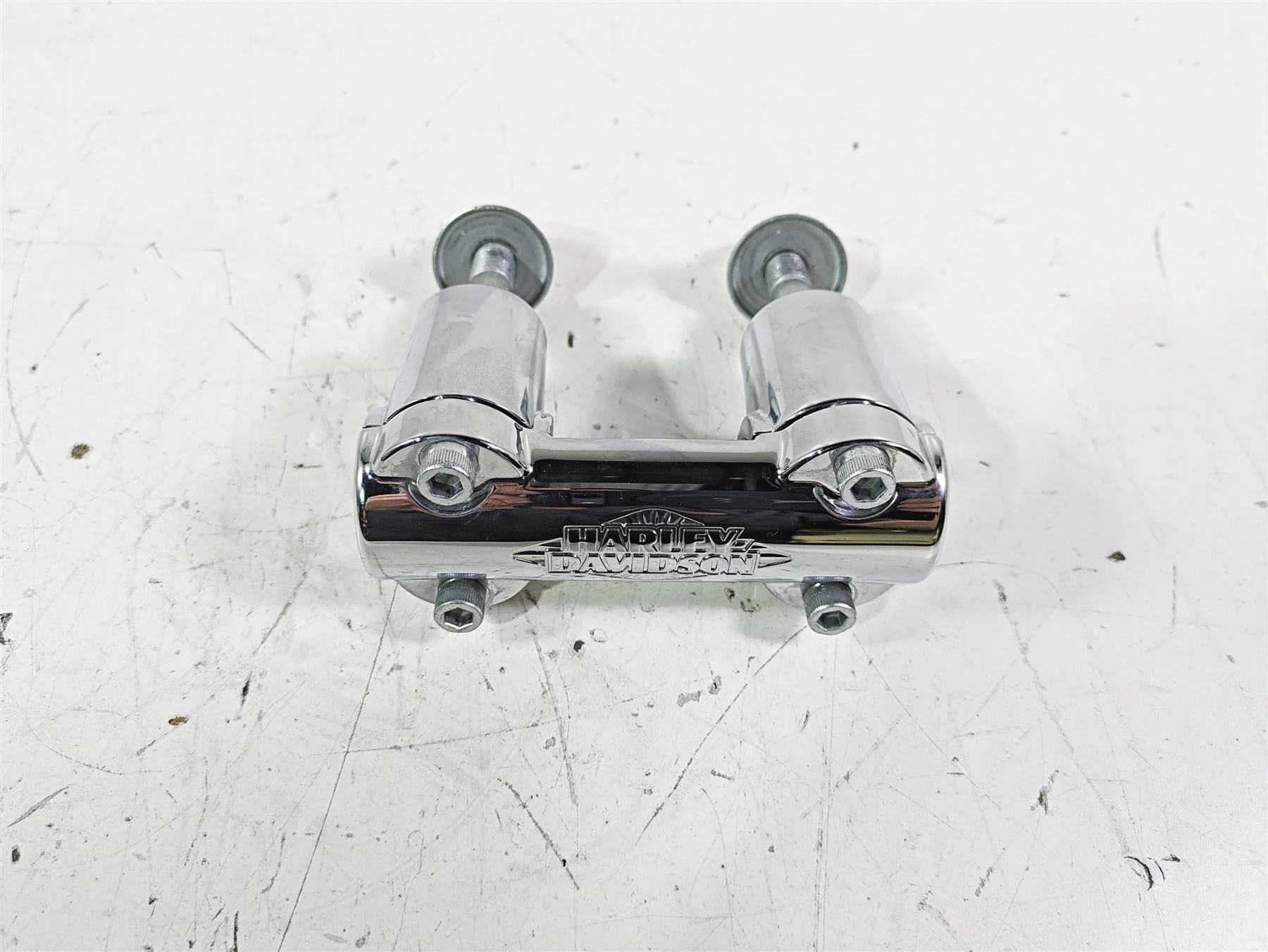 2019 Harley FLHCS Softail Heritage Handlebar Clamp Riser Set 56998-09