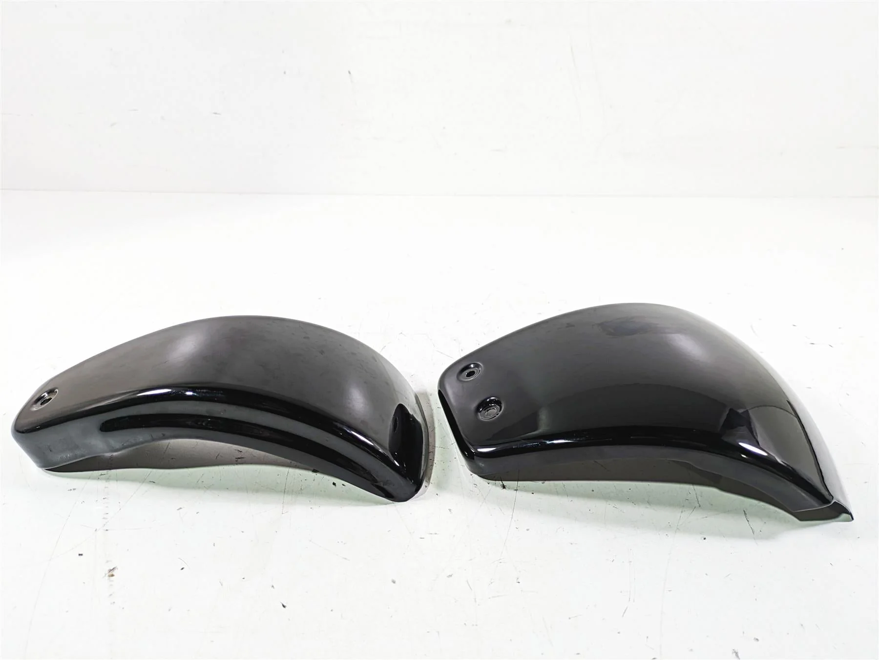2019 Harley FLHCS Softail Heritage Left Right Side Cover Fairing Set 61300648 - Image 4
