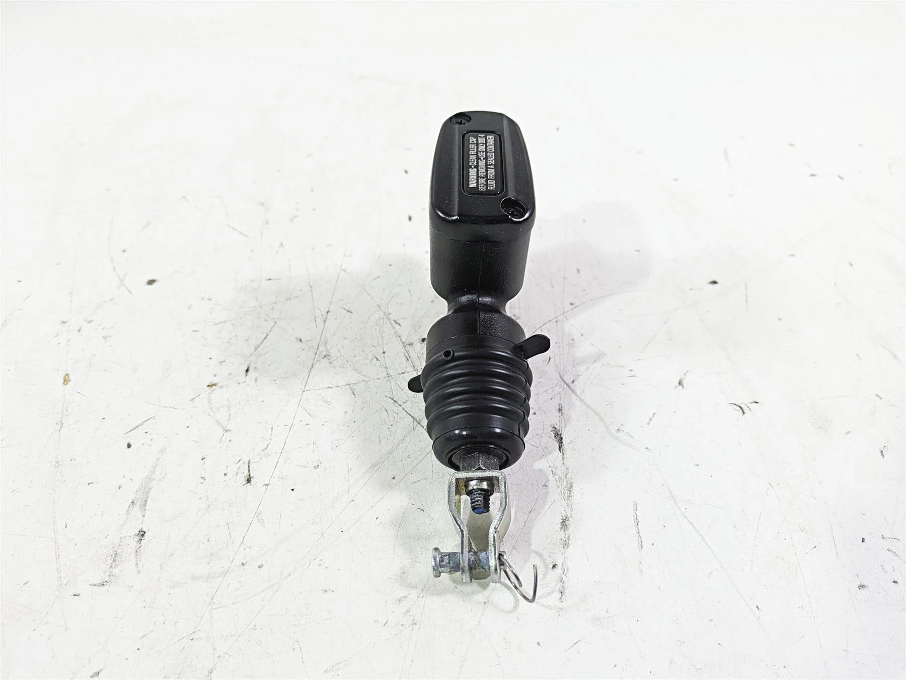 2019 Harley FLHCS Softail Heritage Rear Brake Master Cylinder 5/8" 41700460 - Image 4