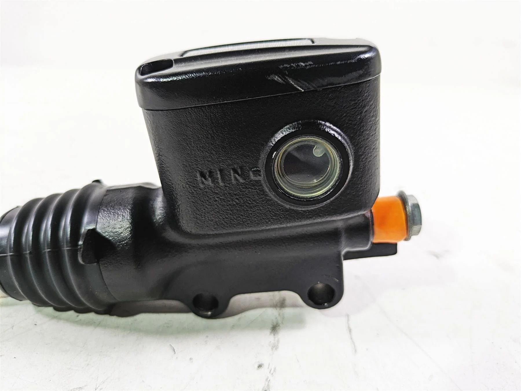 2019 Harley FLHCS Softail Heritage Rear Brake Master Cylinder 5/8" 41700460 - Image 6