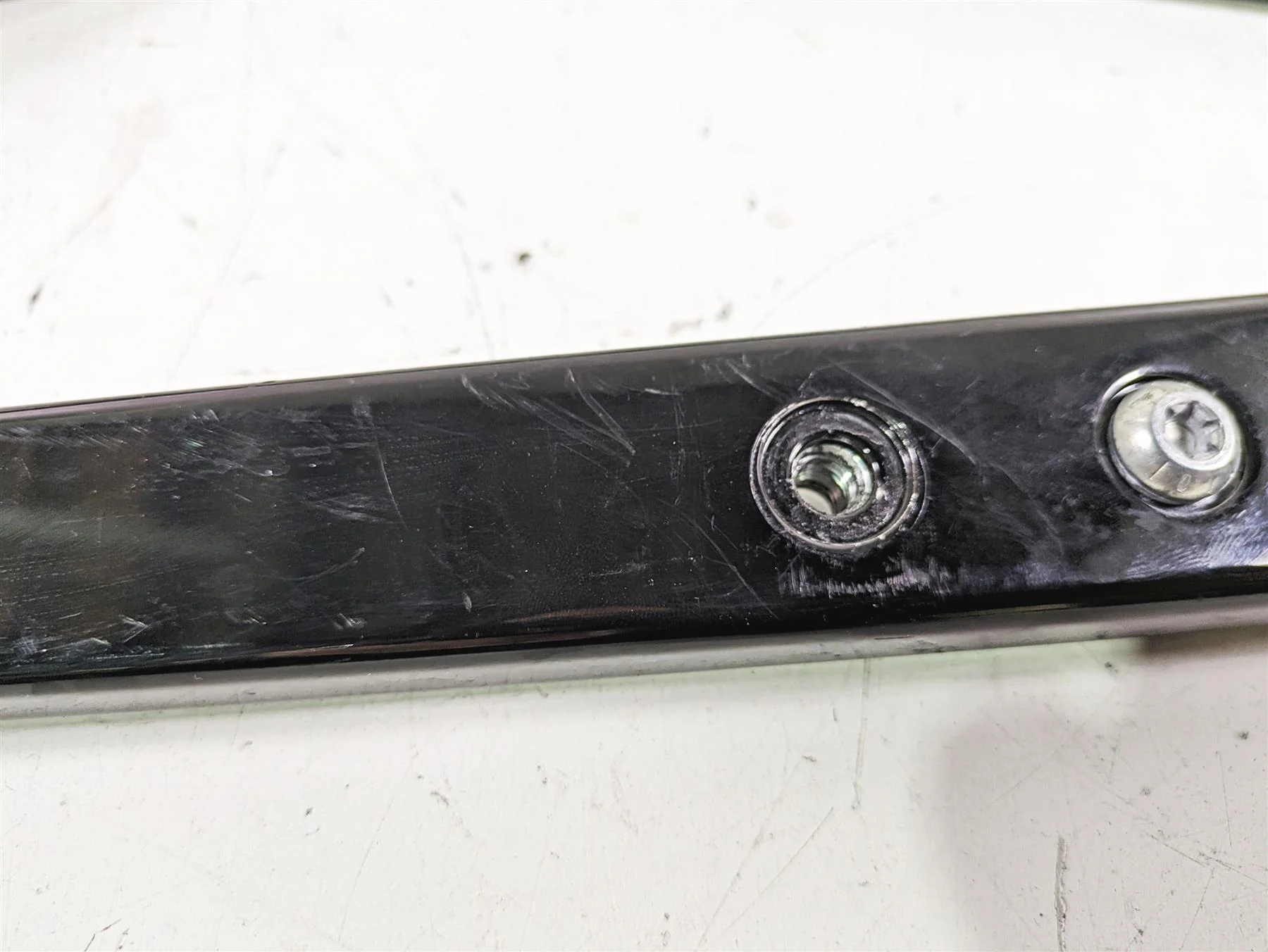 2019 Harley FLHCS Softail Heritage Rear Fender Support Mounts 59500678 59500679 - Image 6