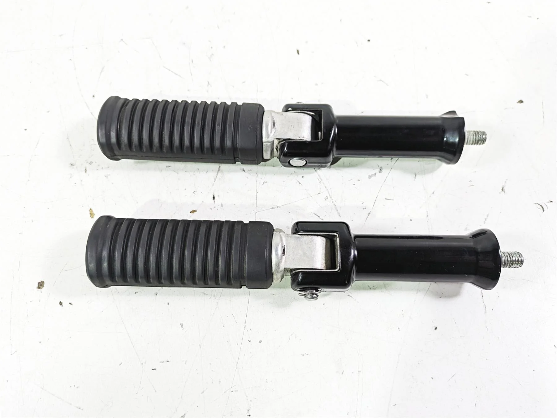 2019 Harley FLHCS Softail Heritage Rear Passenger Foot Peg Set 50500744 - Image 2