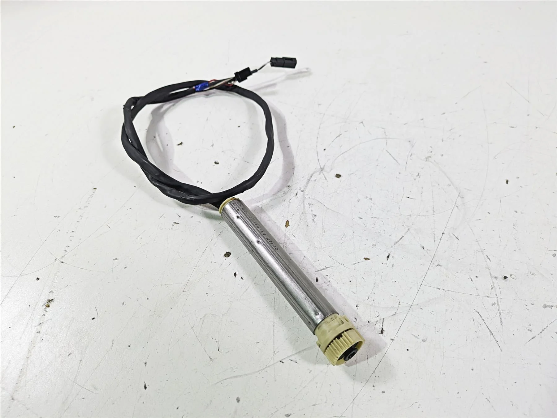 2019 Harley FLHCS Softail Heritage Ride Fly By Wire Throttle Sensor 32700094A - Image 10