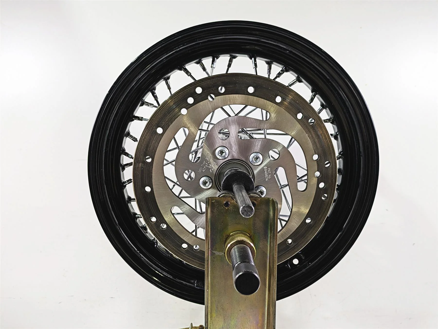2019 Harley FLHCS Softail Heritage Straight 16x3 Rear Wheel Spoke Rim 40900488