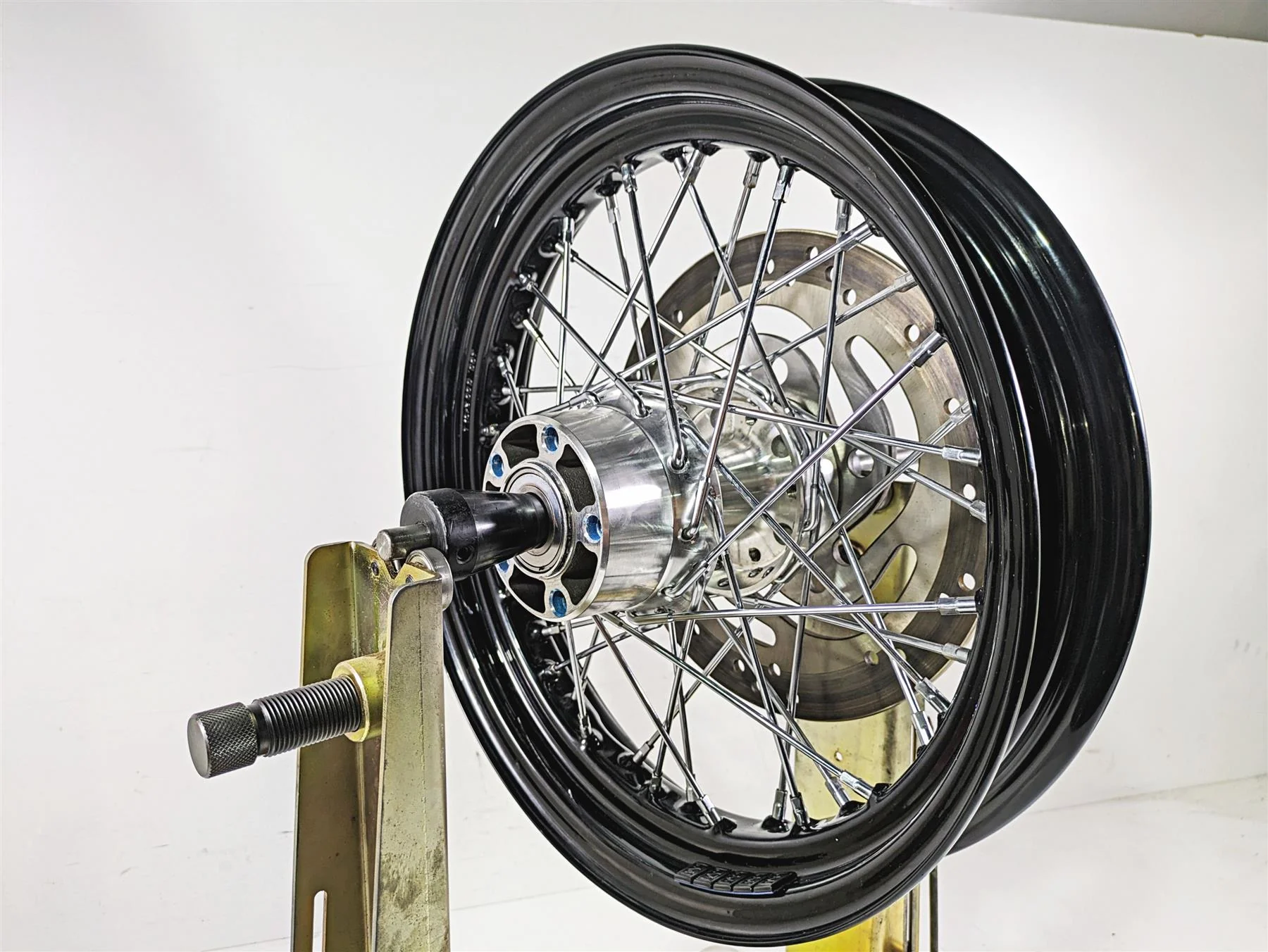 2019 Harley FLHCS Softail Heritage Straight 16x3 Rear Wheel Spoke Rim 40900488 - Image 7