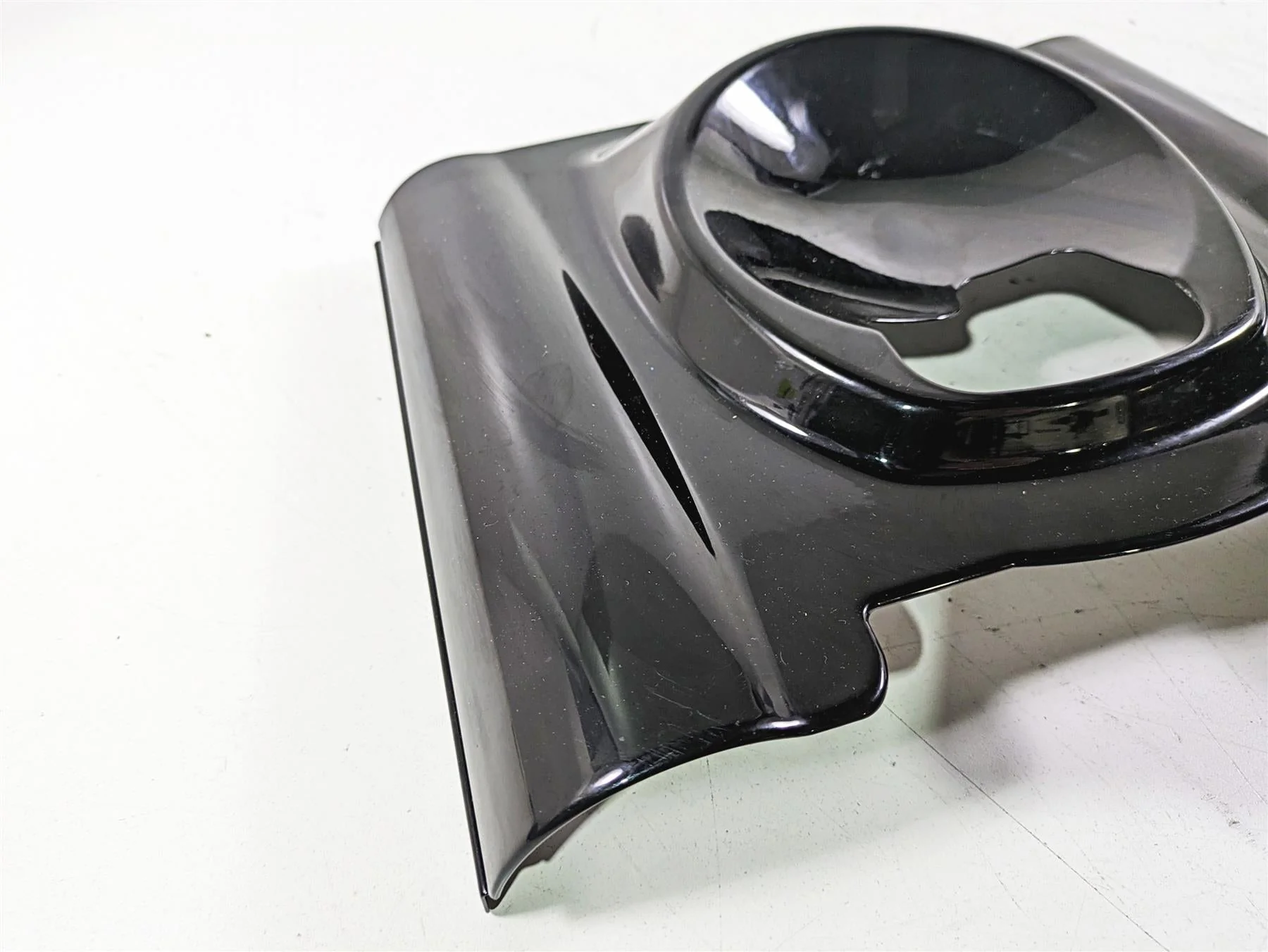 2019 Harley FLHCS Softail Heritage Upper Fork Headlight Cover Trim Set 61400458 - Image 10
