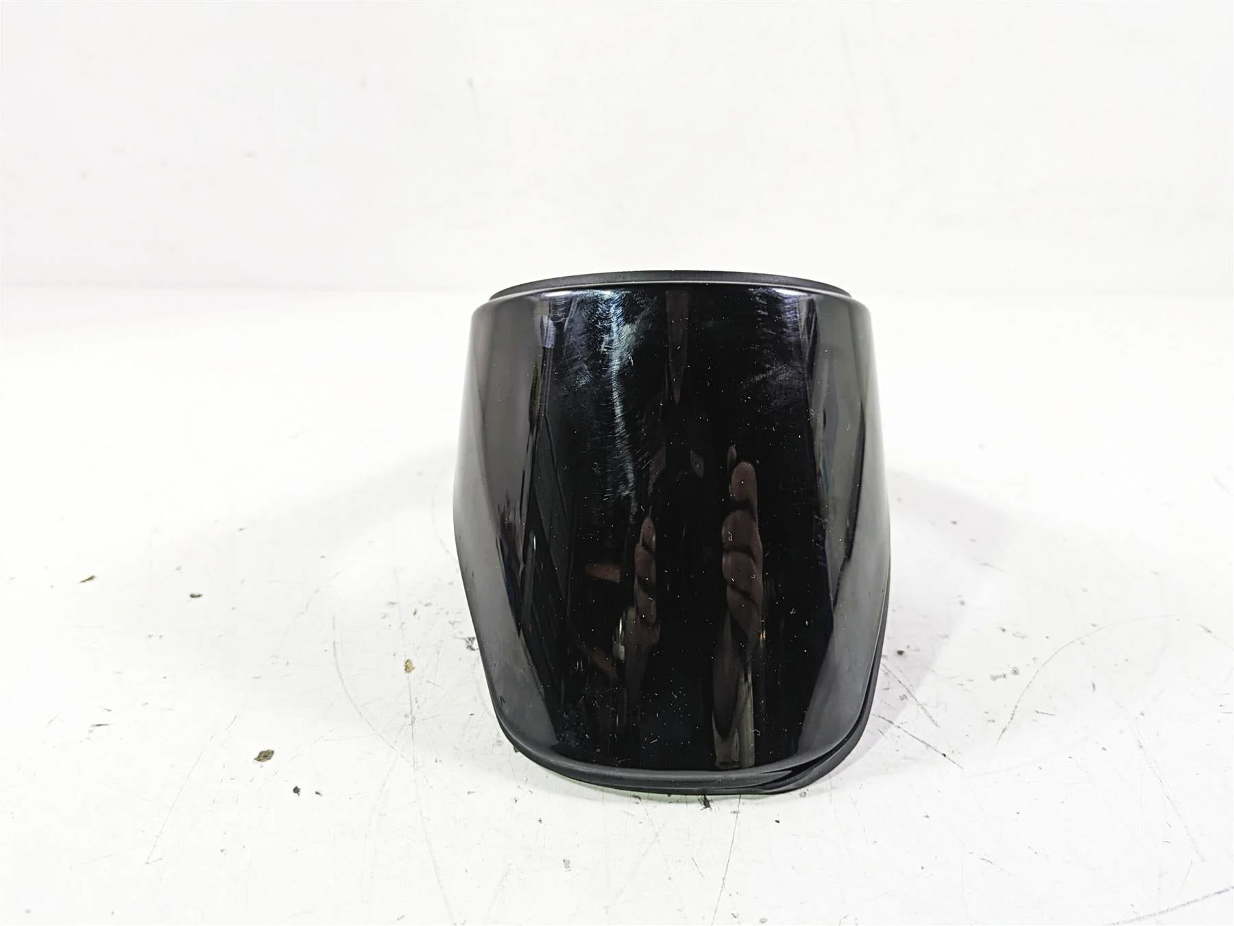 2019 Harley FLHCS Softail Heritage Upper Fuel Tank Dash Console Cover 70900716 - Image 2