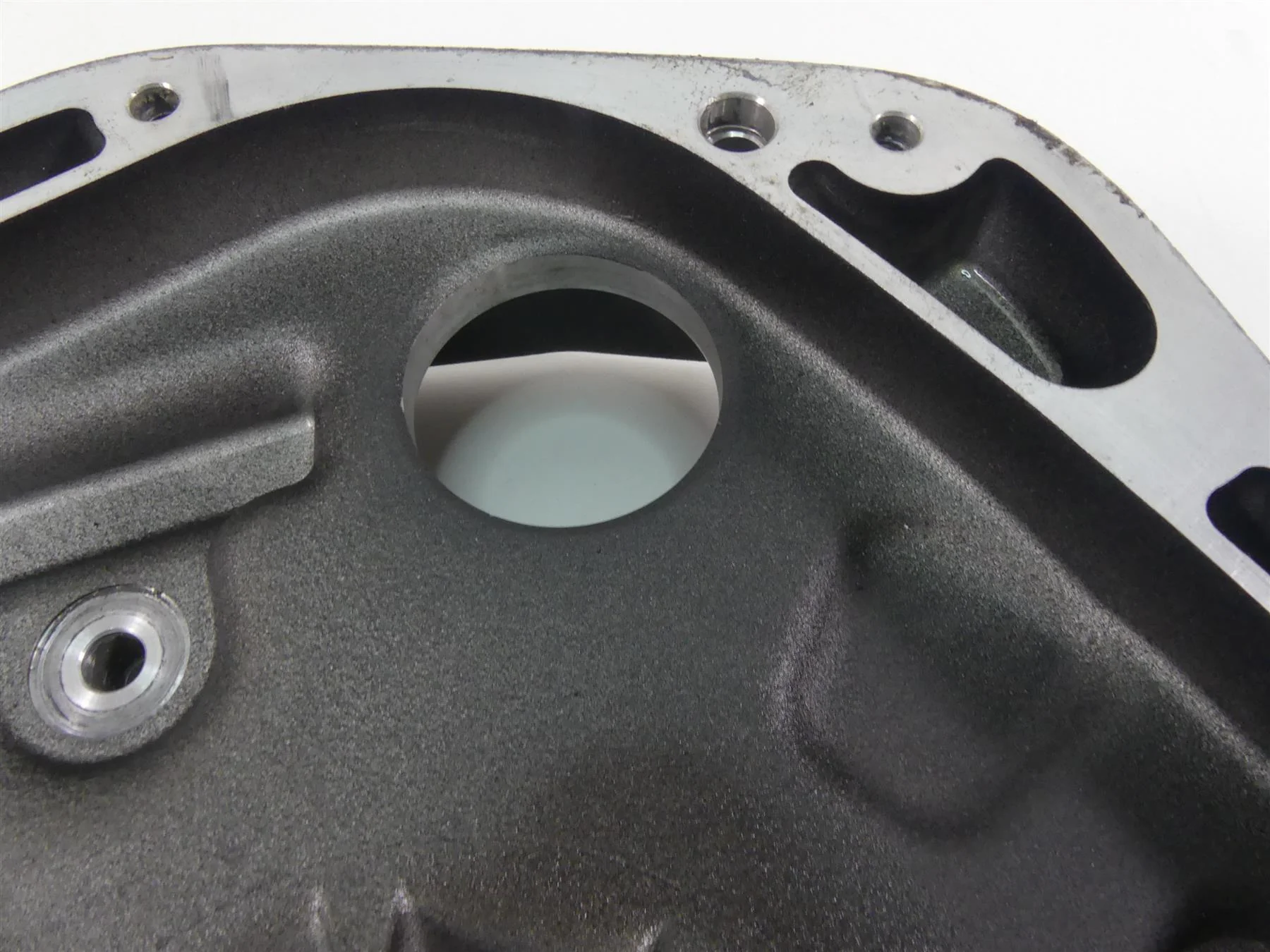 2019 Harley Softail FLSB Sport Glide Inner Primary Drive Clutch Cover 36500099 - Image 11