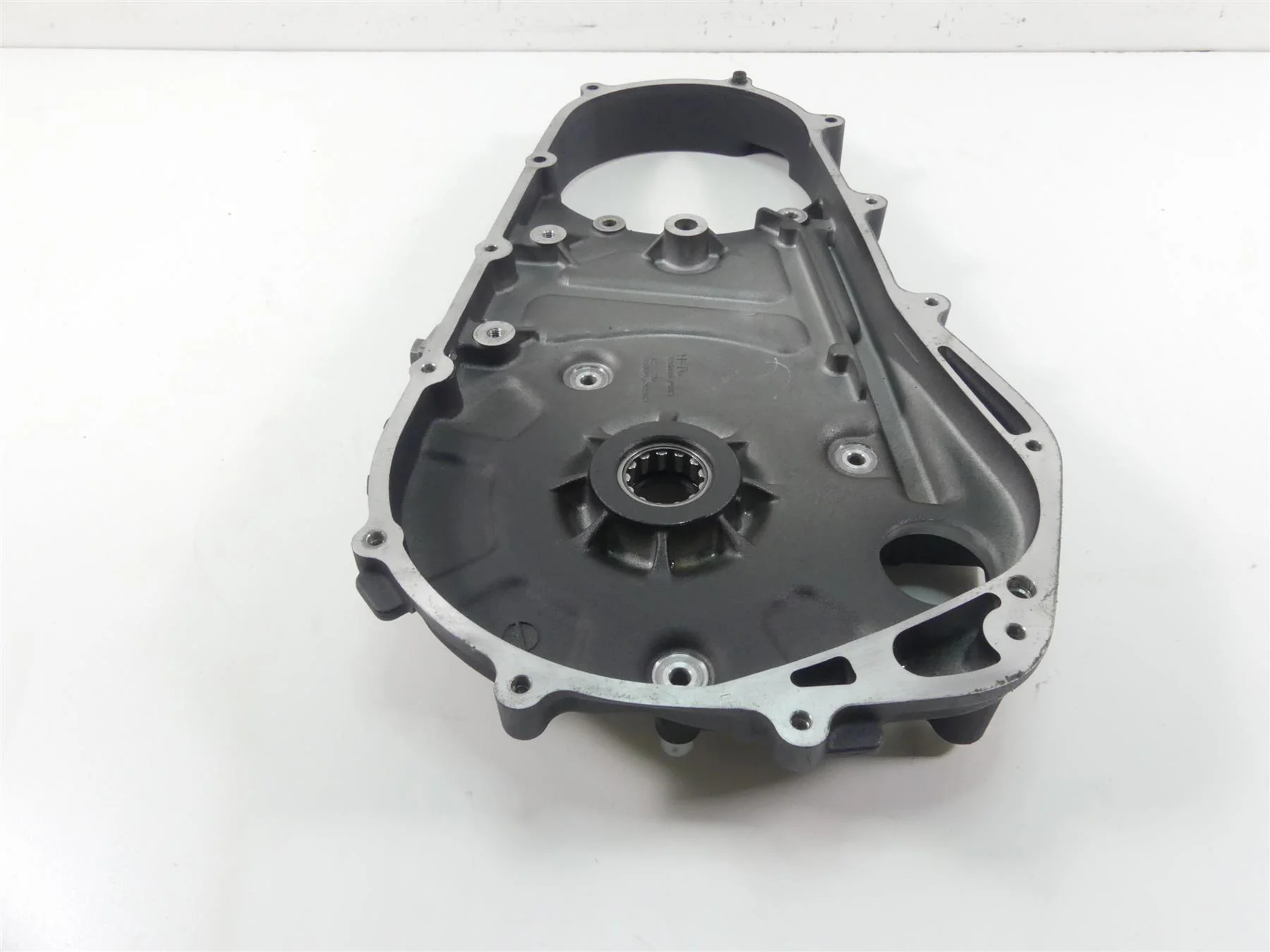 2019 Harley Softail FLSB Sport Glide Inner Primary Drive Clutch Cover 36500099 - Image 5