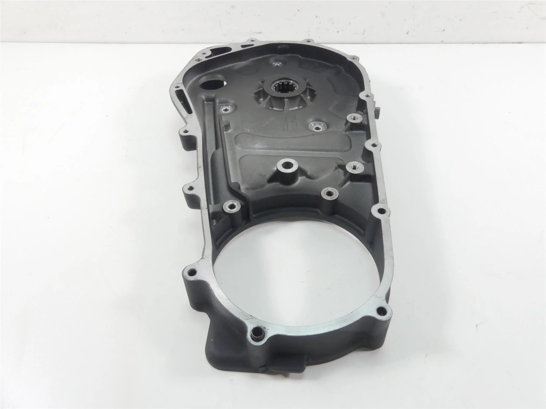 2019 Harley Softail FLSB Sport Glide Inner Primary Drive Clutch Cover 36500099 - Image 7