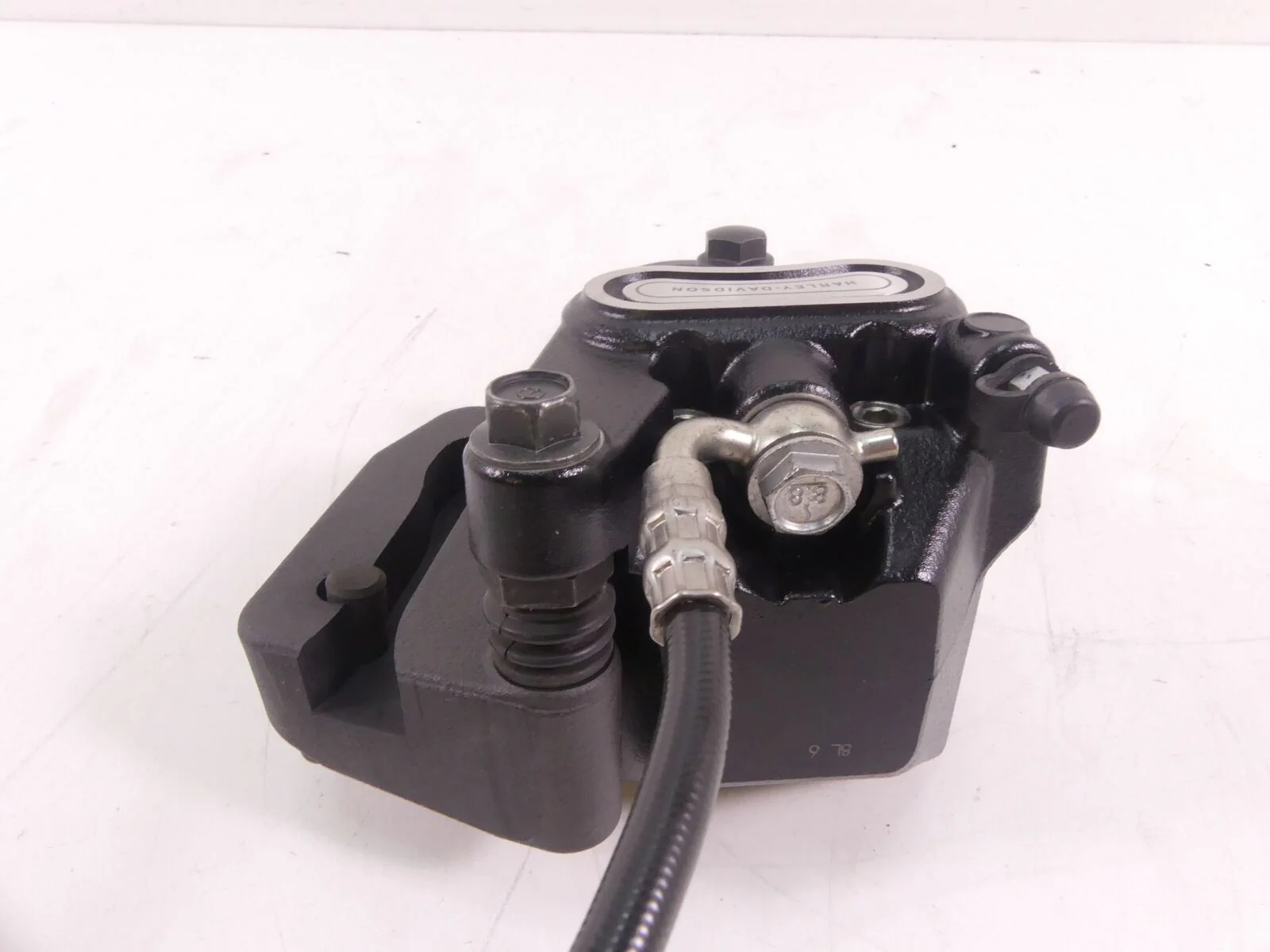 2019 Harley Softail FXBB Street Bob Rear Brake Caliper + Line & Mount 41300192 - Image 4