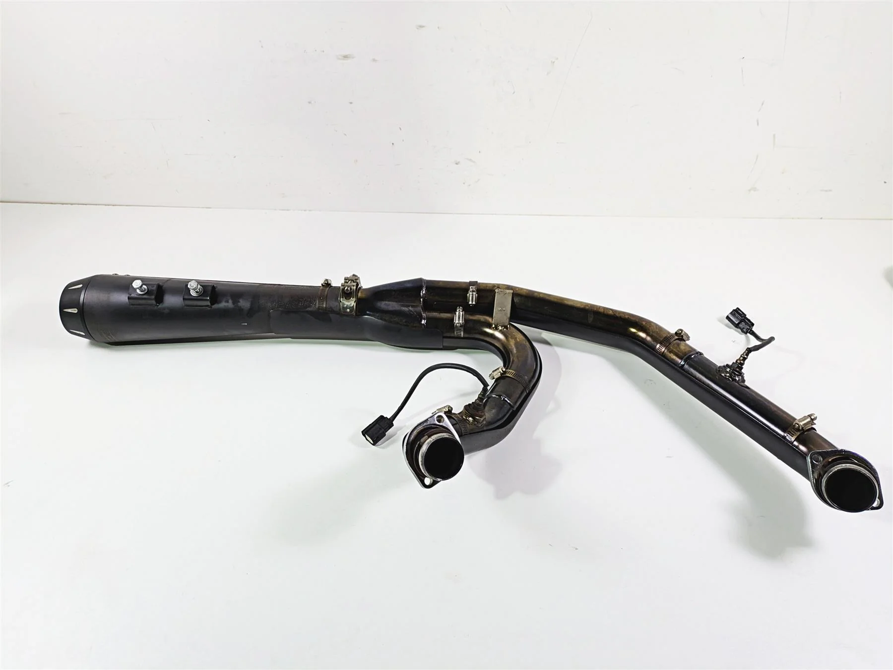 2019 Harley Softail FXDR 114 Bassani 2 into 1 Road Rage Exhaust System 1S94RB - Image 2