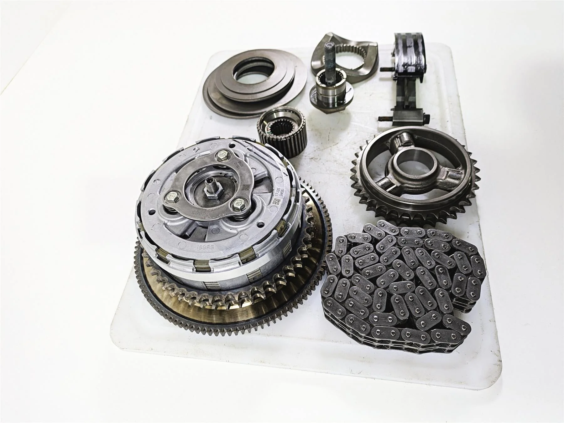 2019 Harley Softail FXDR 114 Clutch Primary Drive Set Kit 37000263A - Image 2