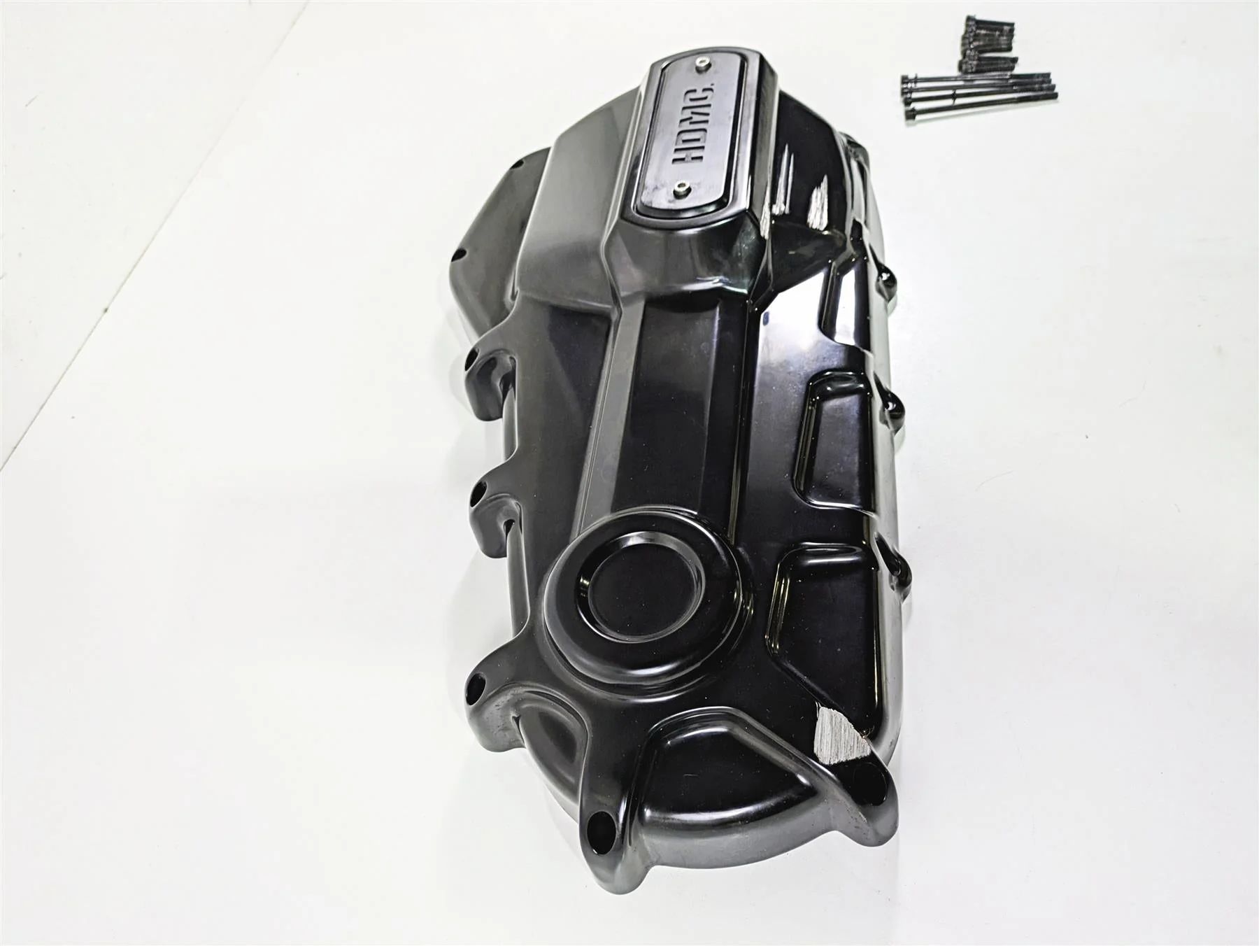 2019 Harley Softail FXDR 114 Dominion Outer Primary Drive Clutch Cover 25700795 - Image 6