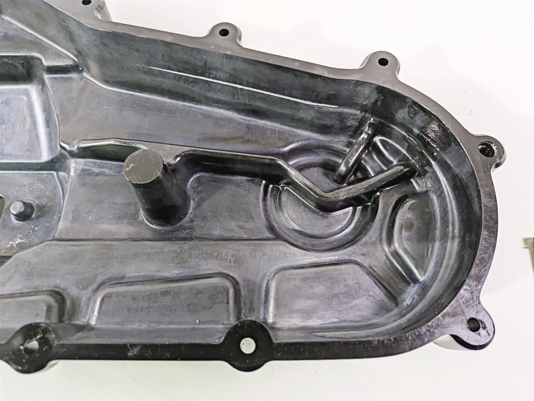 2019 Harley Softail FXDR 114 Dominion Outer Primary Drive Clutch Cover 25700795 - Image 9