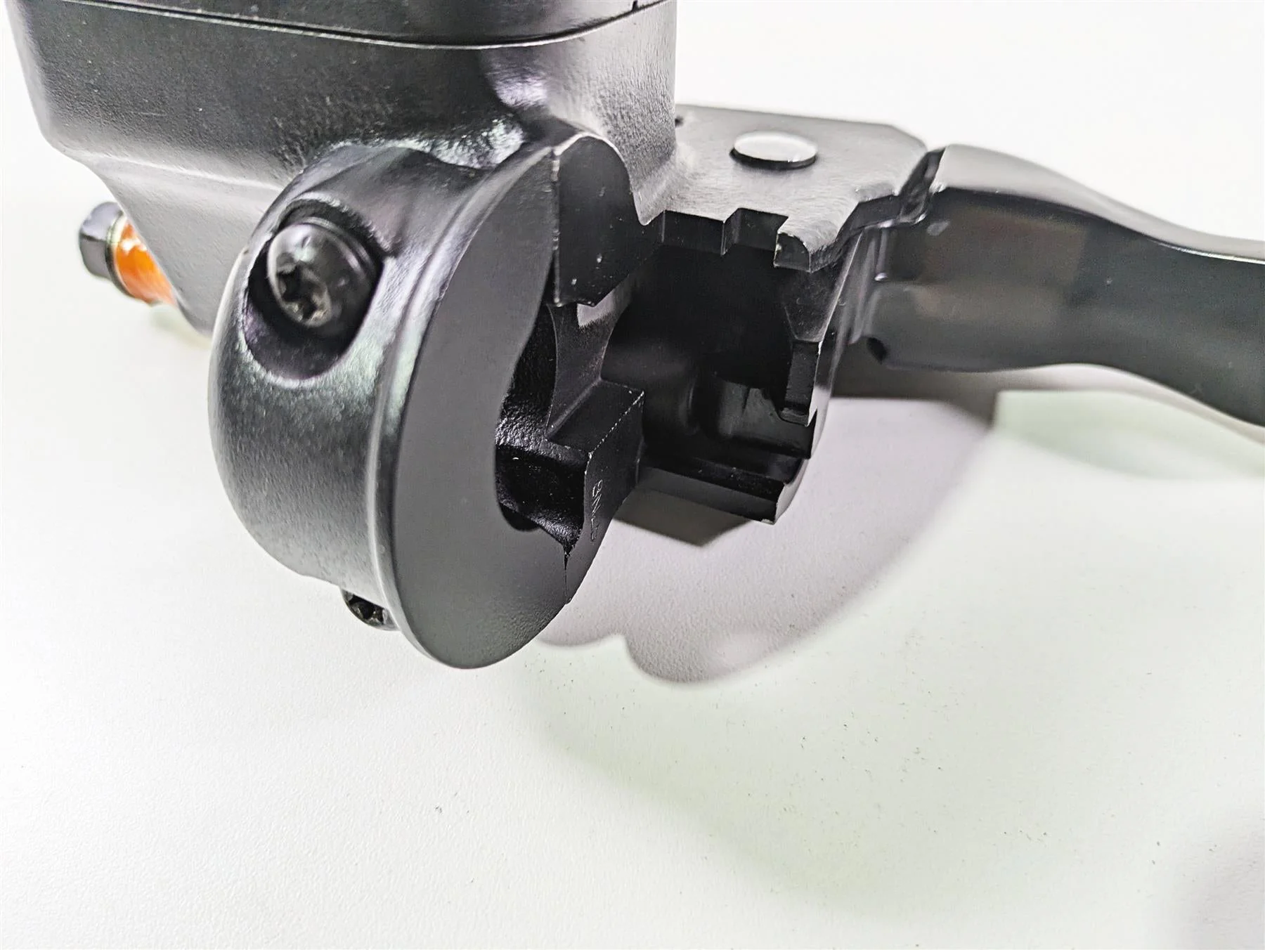 2019 Harley Softail FXDR 114 Front Brake Master Cylinder 5/8 15.8mm 41700594 - Image 7